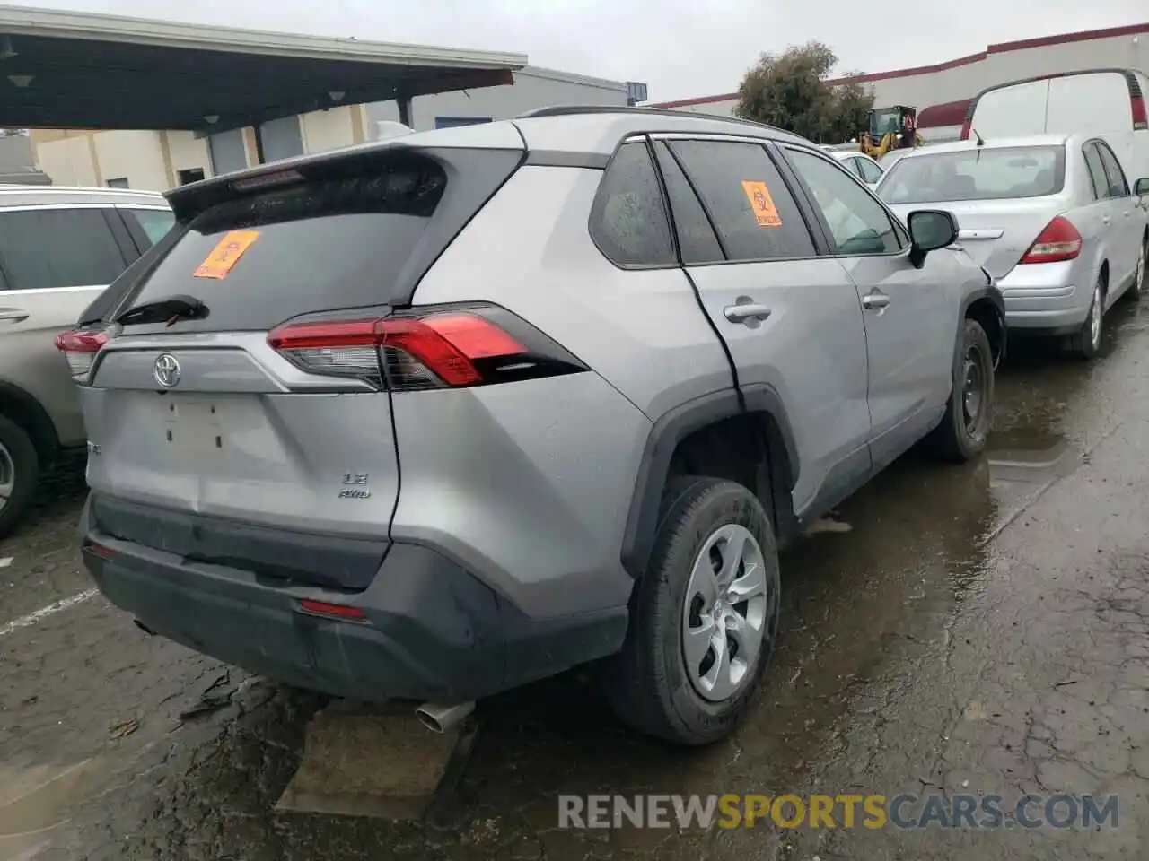 4 Photograph of a damaged car 2T3F1RFV3LC084444 TOYOTA RAV4 2020