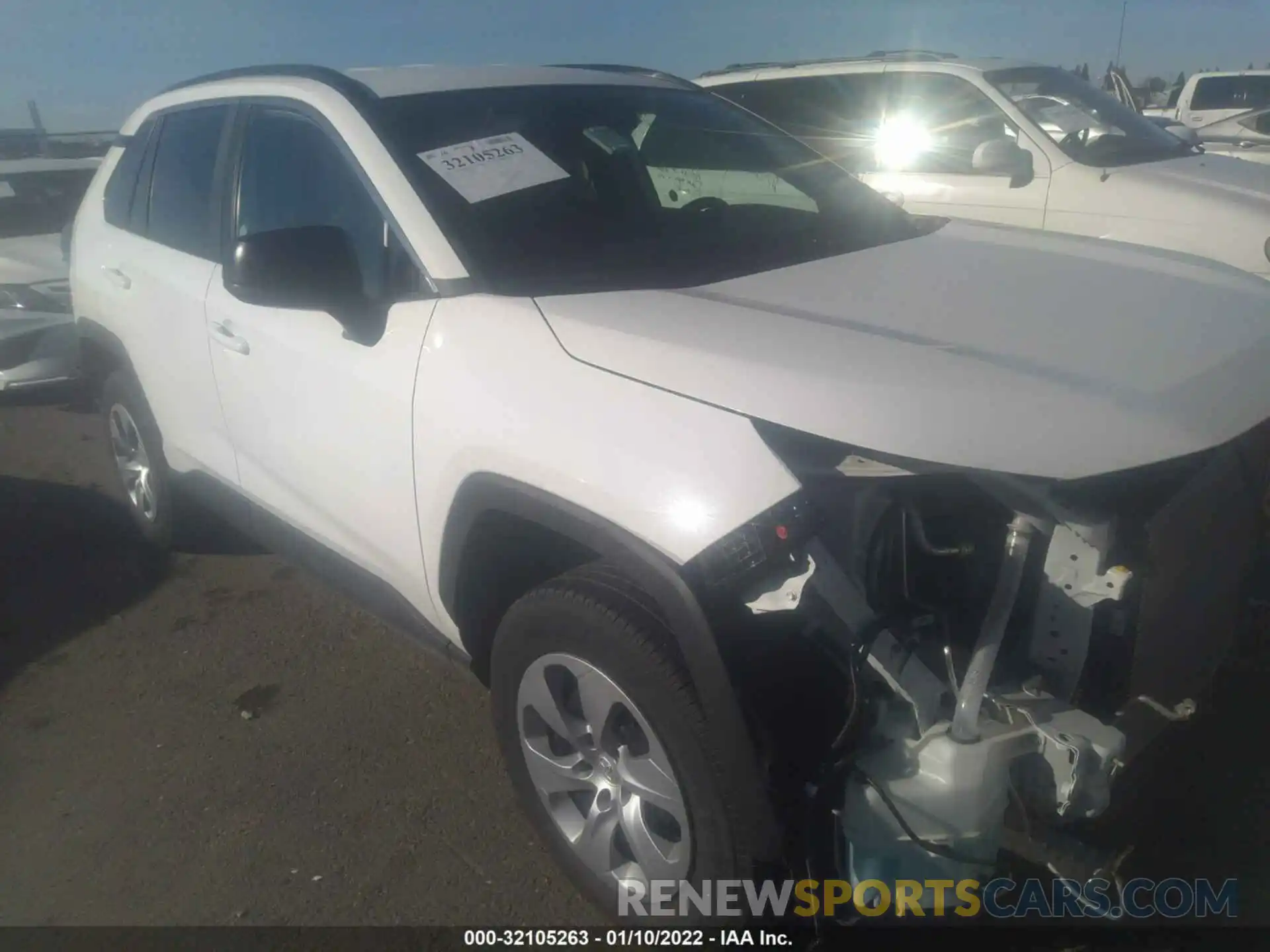 1 Photograph of a damaged car 2T3F1RFV3LC084895 TOYOTA RAV4 2020