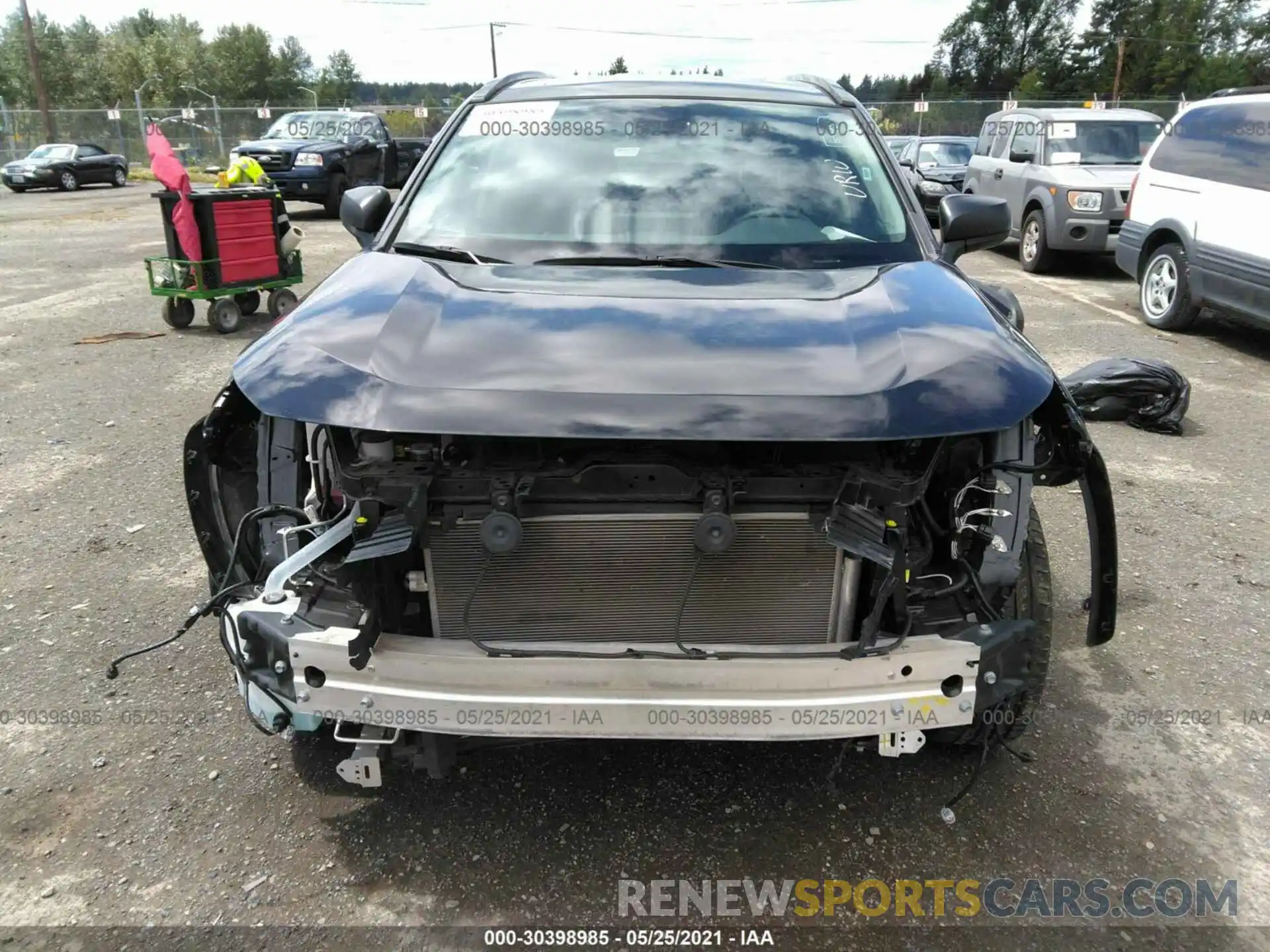 6 Photograph of a damaged car 2T3F1RFV3LC086453 TOYOTA RAV4 2020