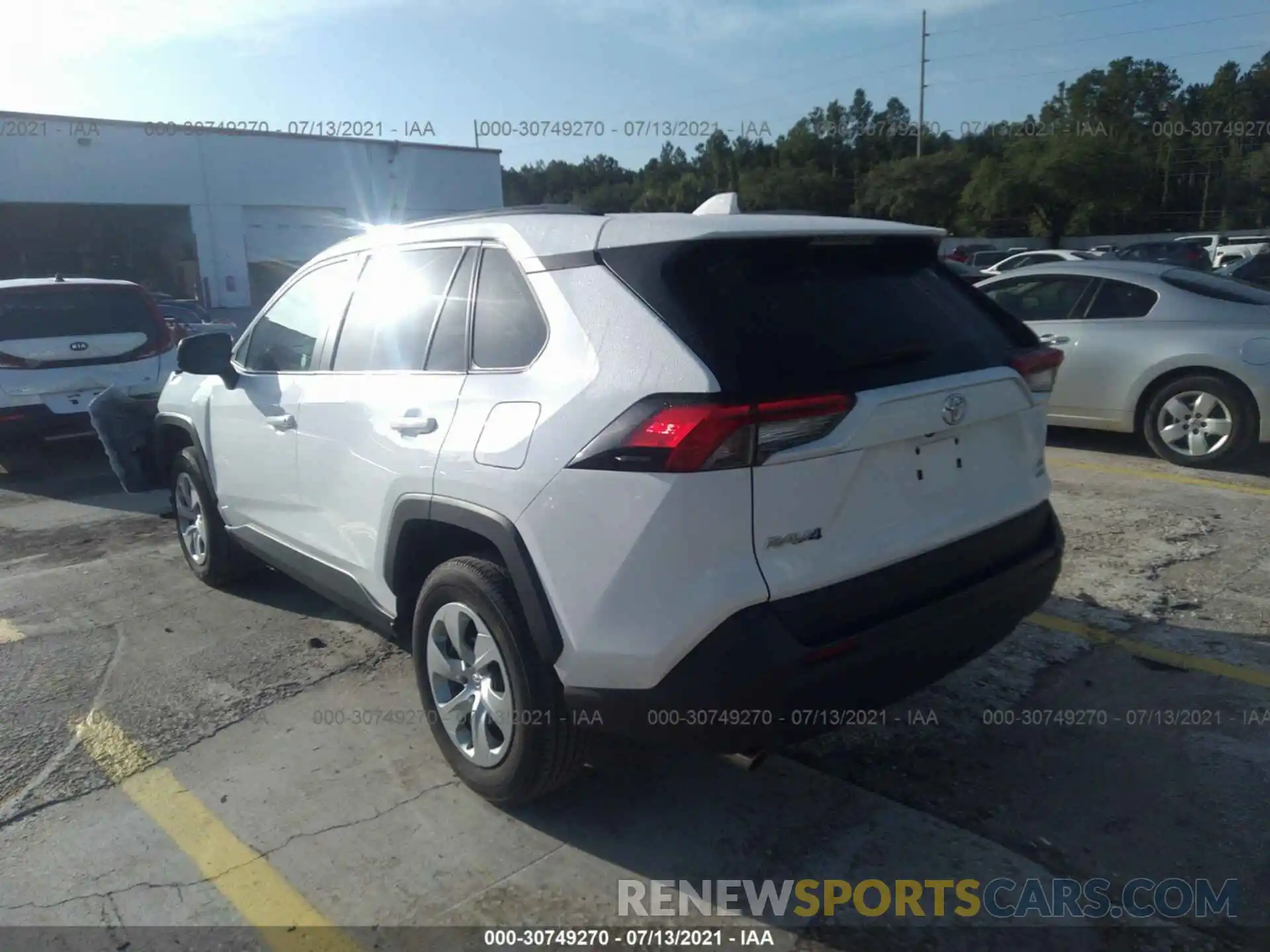 3 Photograph of a damaged car 2T3F1RFV3LC098778 TOYOTA RAV4 2020