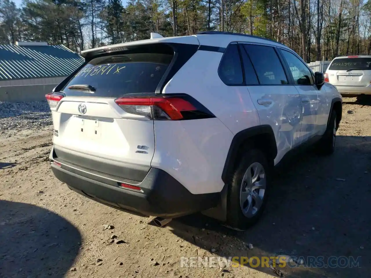 4 Photograph of a damaged car 2T3F1RFV3LW090338 TOYOTA RAV4 2020