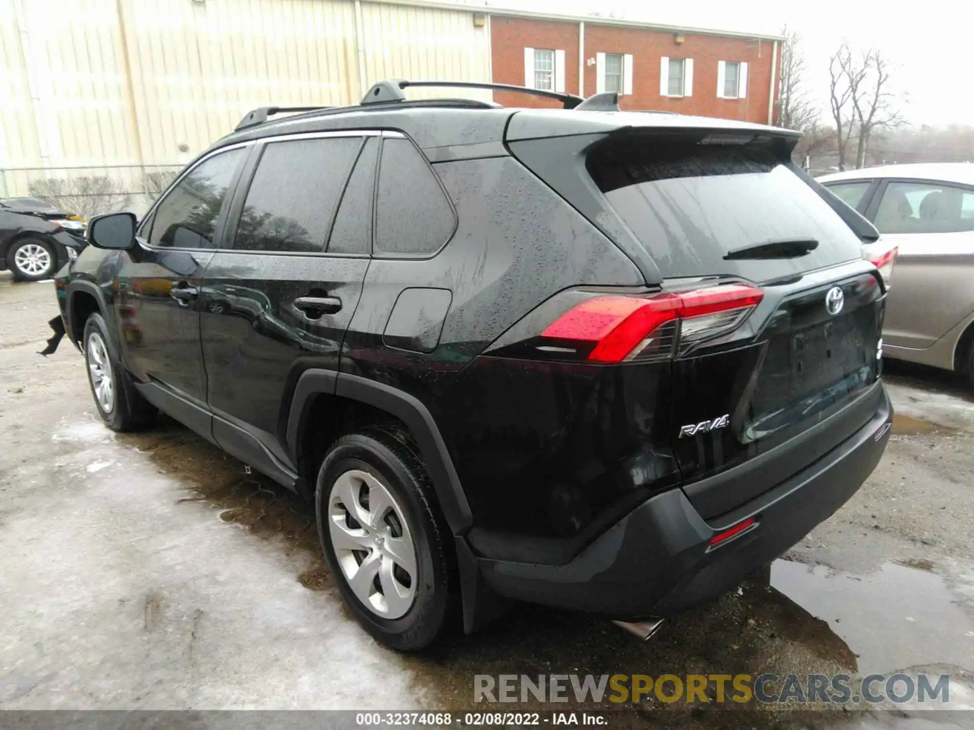 3 Photograph of a damaged car 2T3F1RFV3LW092672 TOYOTA RAV4 2020