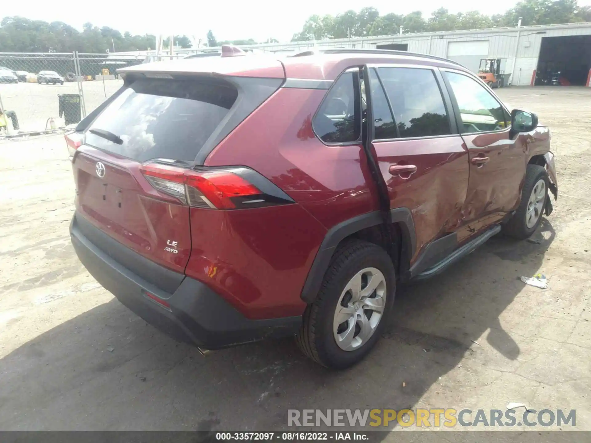 4 Photograph of a damaged car 2T3F1RFV3LW106361 TOYOTA RAV4 2020