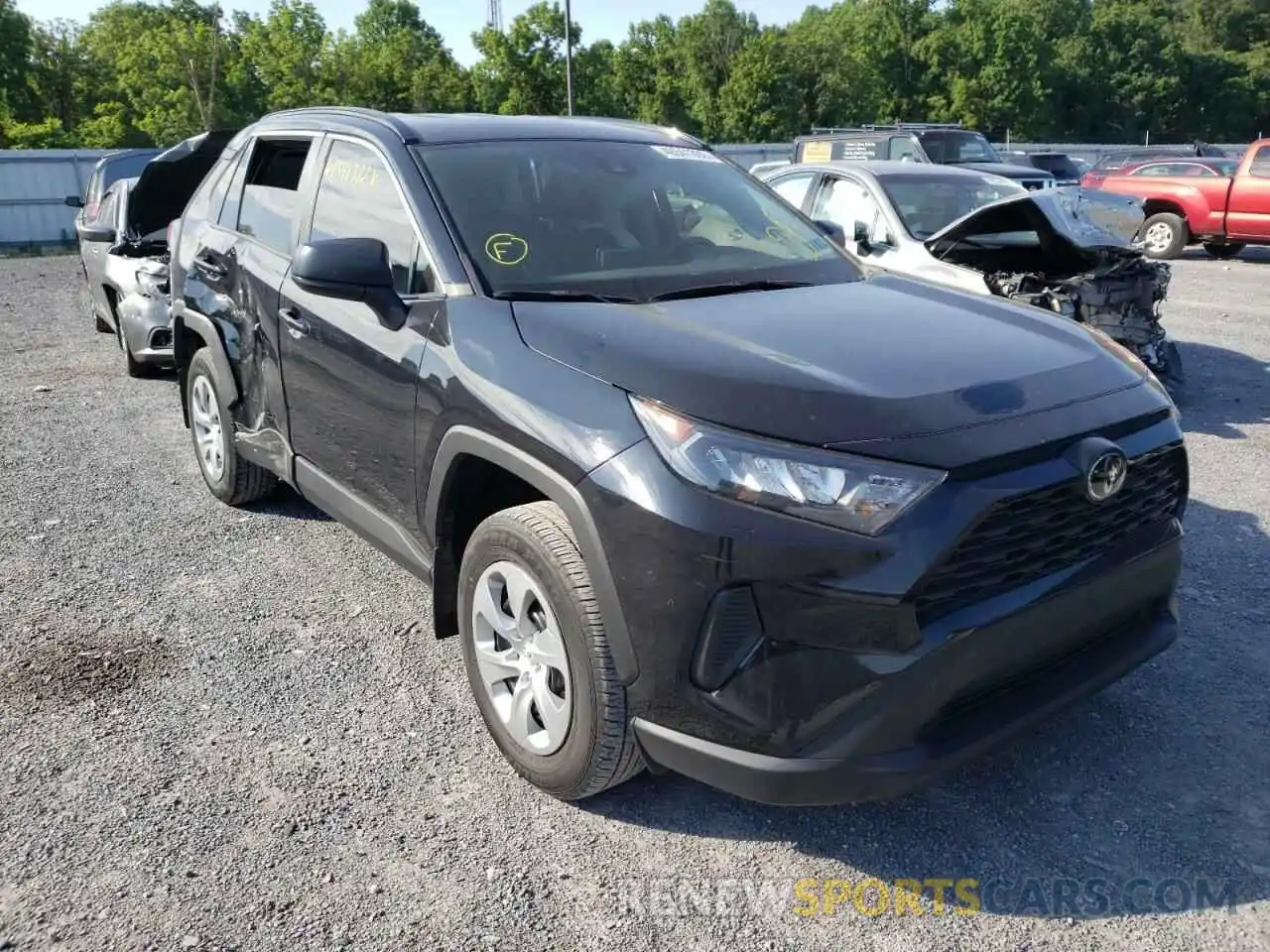 1 Photograph of a damaged car 2T3F1RFV3LW135990 TOYOTA RAV4 2020