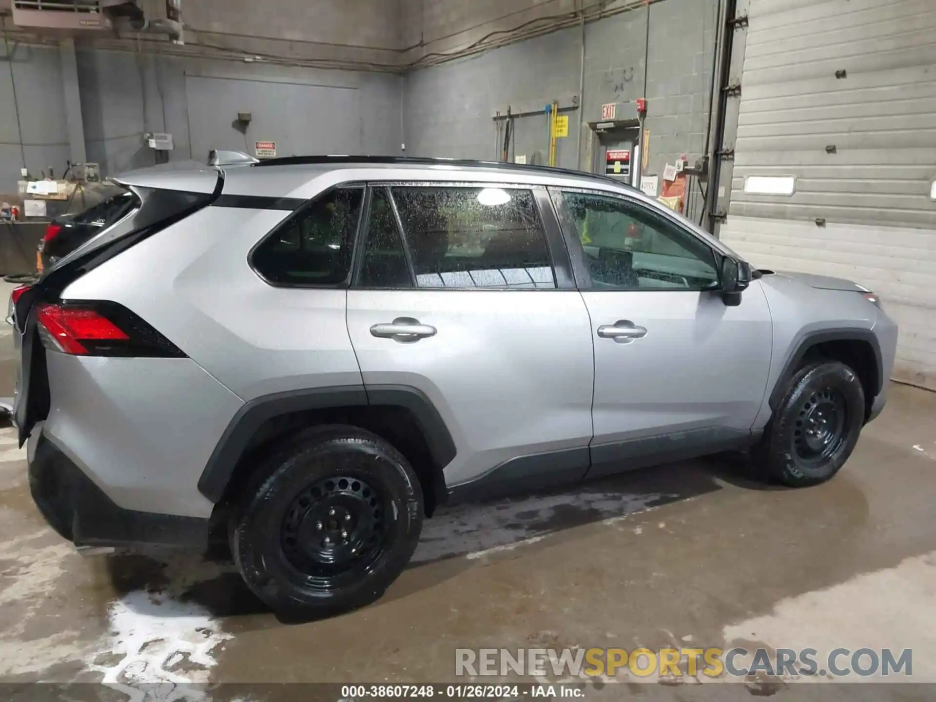 14 Photograph of a damaged car 2T3F1RFV4LC087403 TOYOTA RAV4 2020