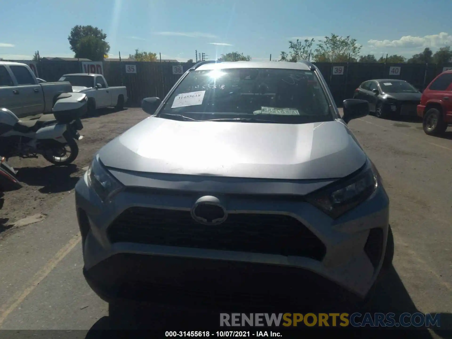 6 Photograph of a damaged car 2T3F1RFV4LC089653 TOYOTA RAV4 2020