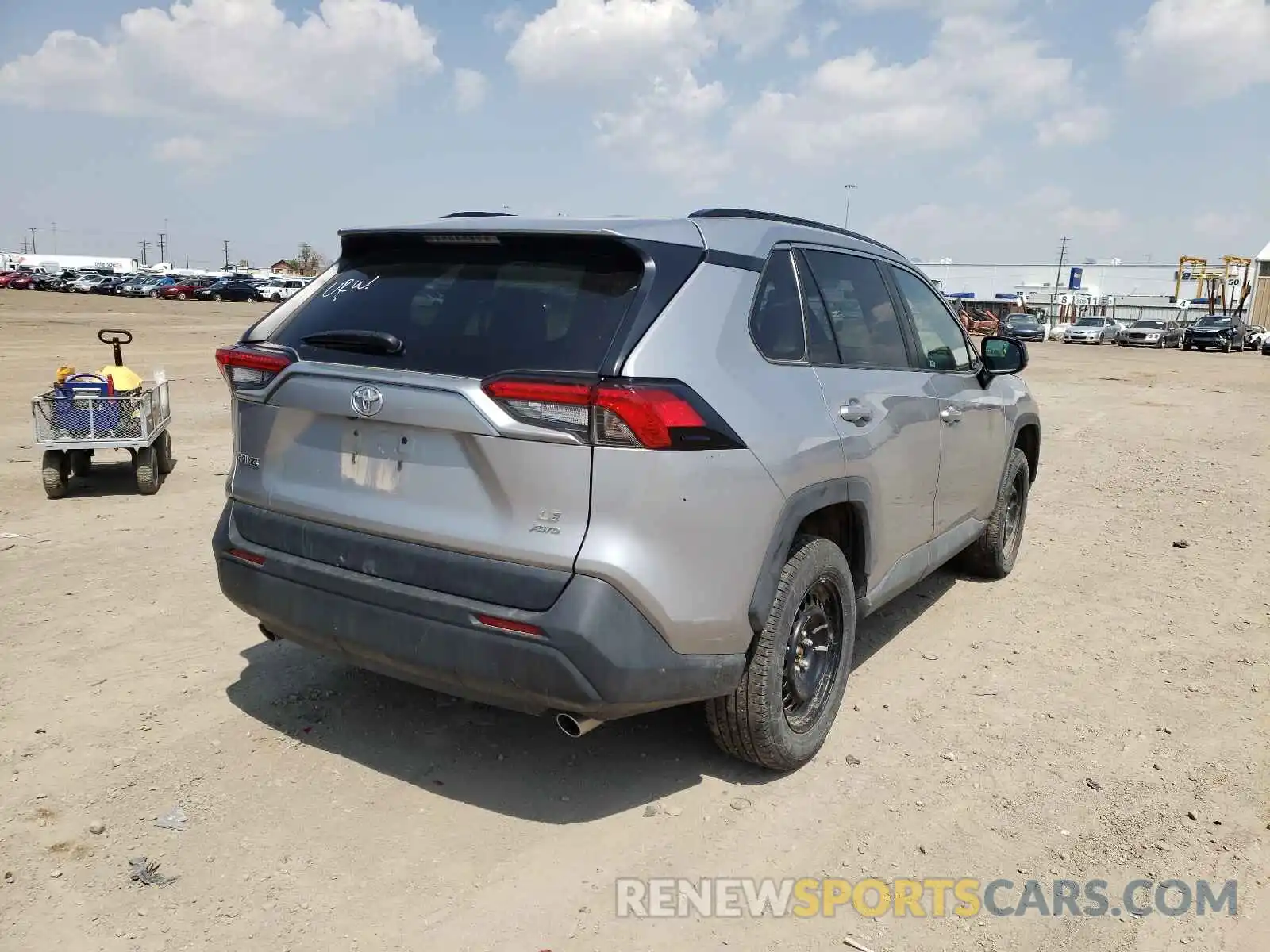 4 Photograph of a damaged car 2T3F1RFV4LC090009 TOYOTA RAV4 2020