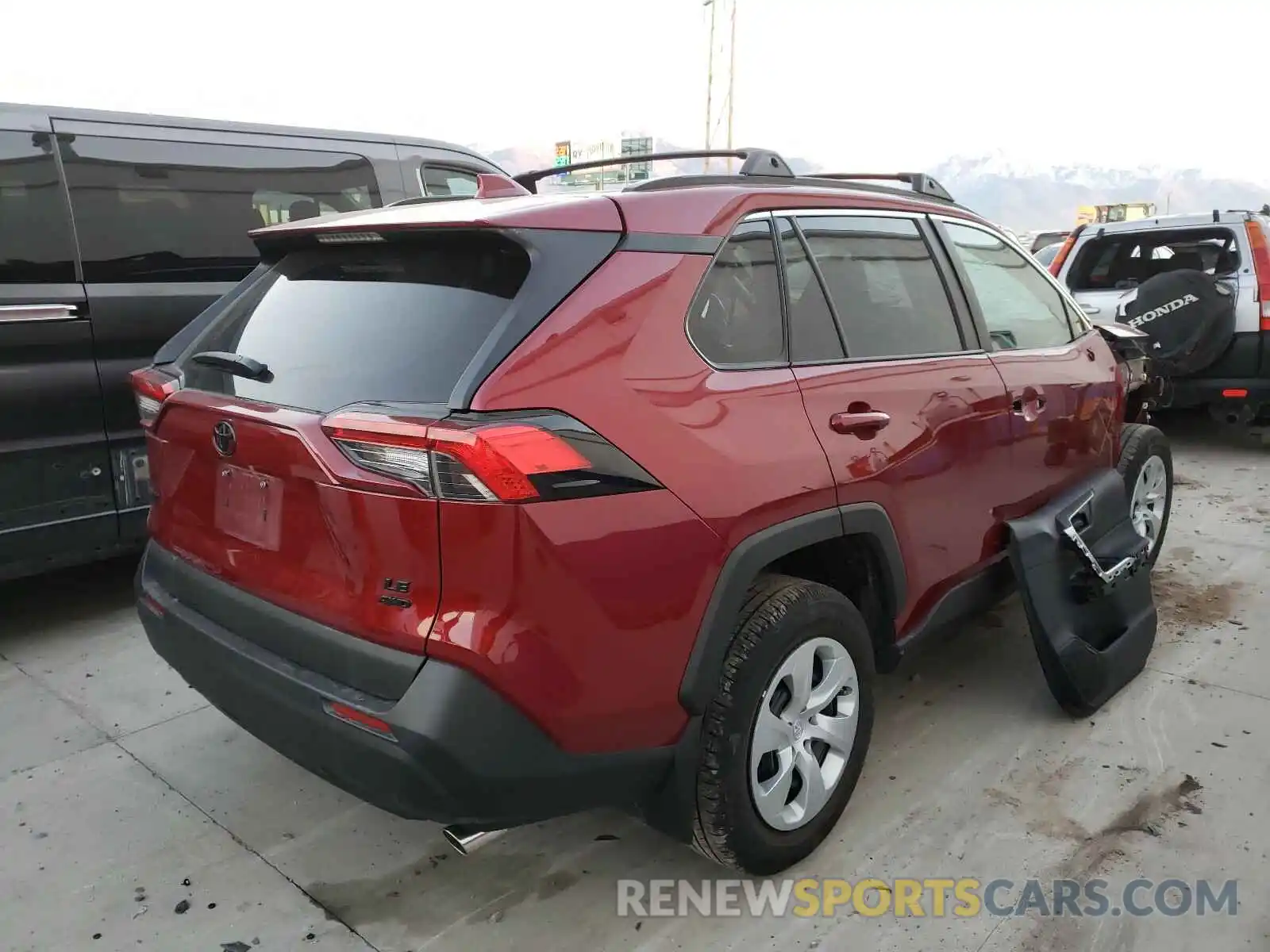 4 Photograph of a damaged car 2T3F1RFV4LC116026 TOYOTA RAV4 2020