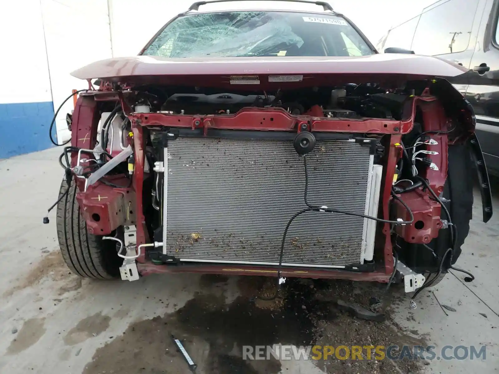 9 Photograph of a damaged car 2T3F1RFV4LC116026 TOYOTA RAV4 2020