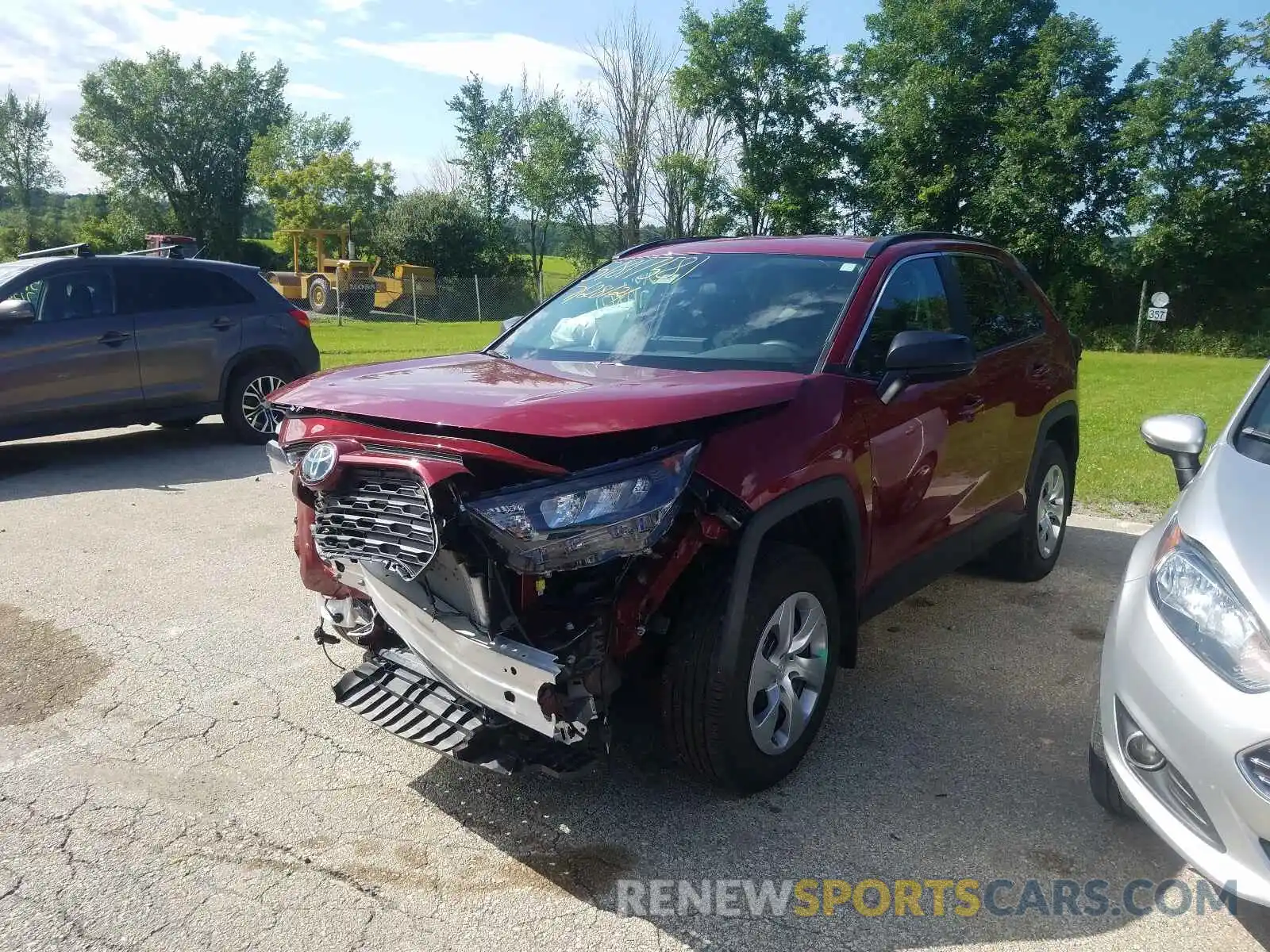 2 Photograph of a damaged car 2T3F1RFV4LC132226 TOYOTA RAV4 2020