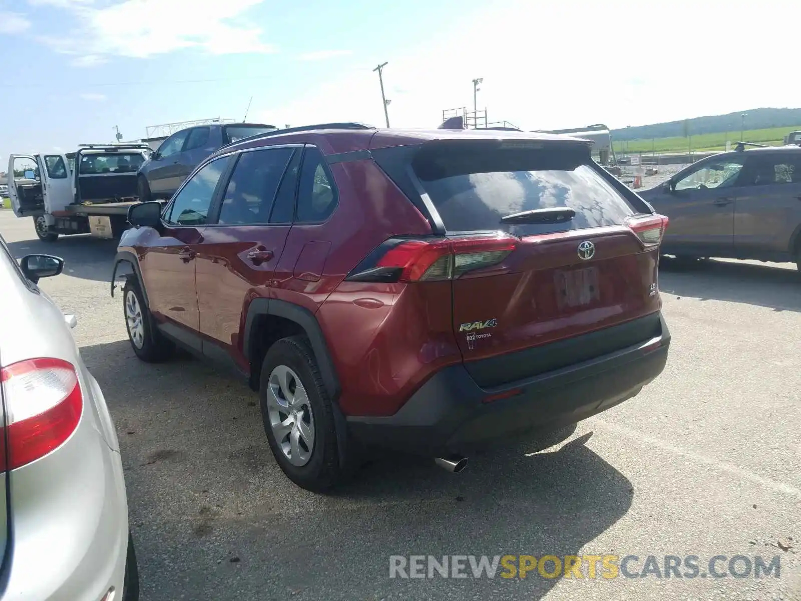 3 Photograph of a damaged car 2T3F1RFV4LC132226 TOYOTA RAV4 2020