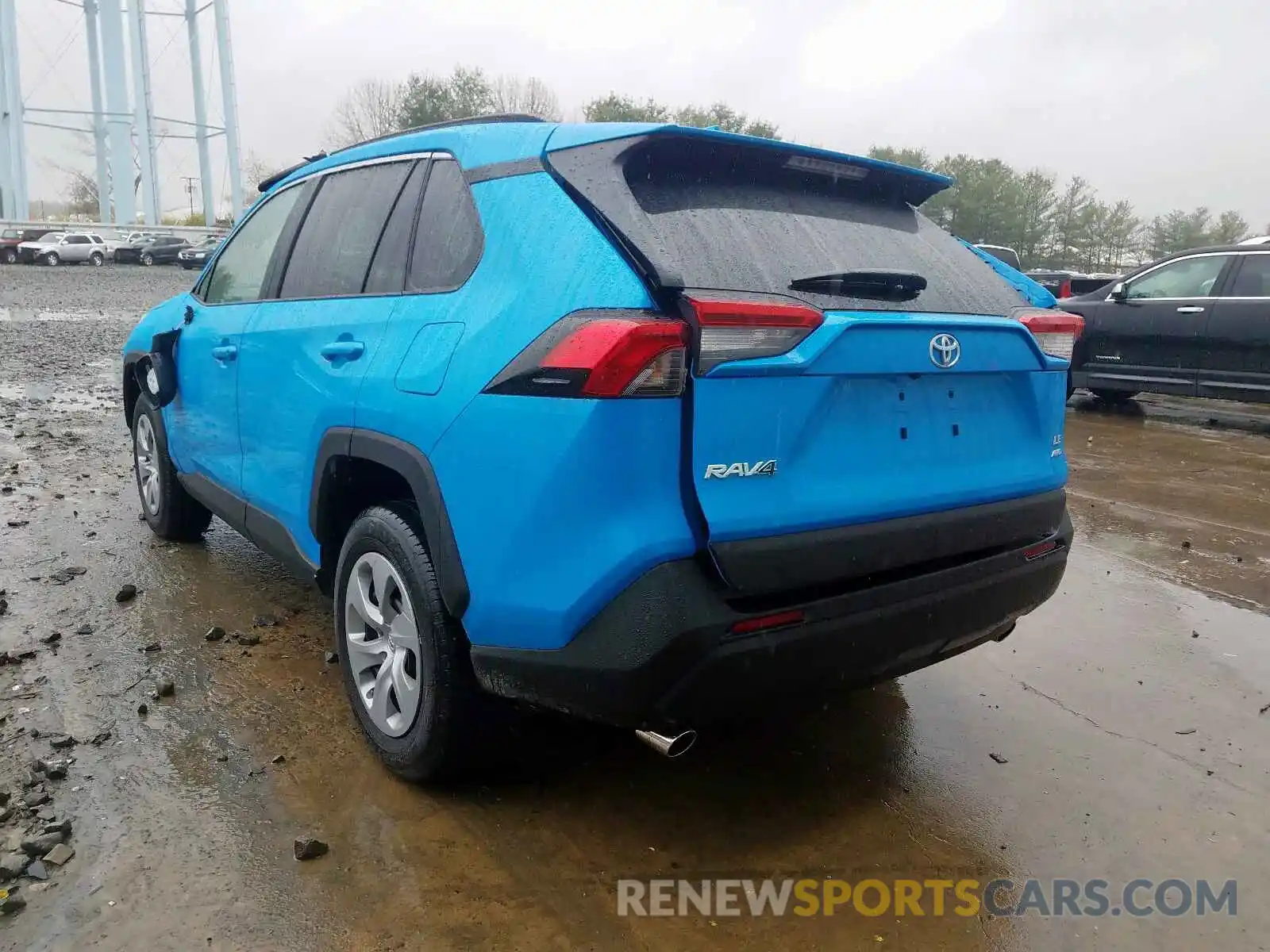 3 Photograph of a damaged car 2T3F1RFV4LW110628 TOYOTA RAV4 2020