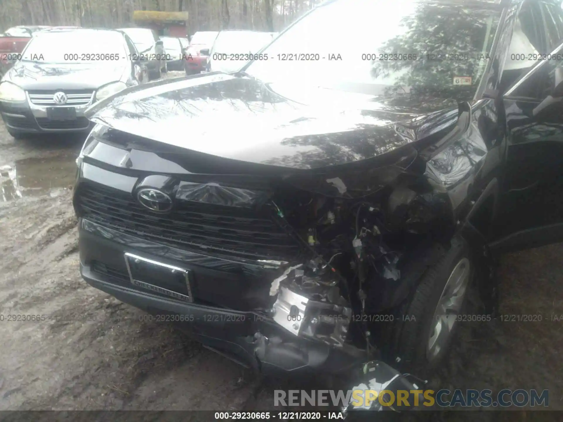 6 Photograph of a damaged car 2T3F1RFV4LW115280 TOYOTA RAV4 2020