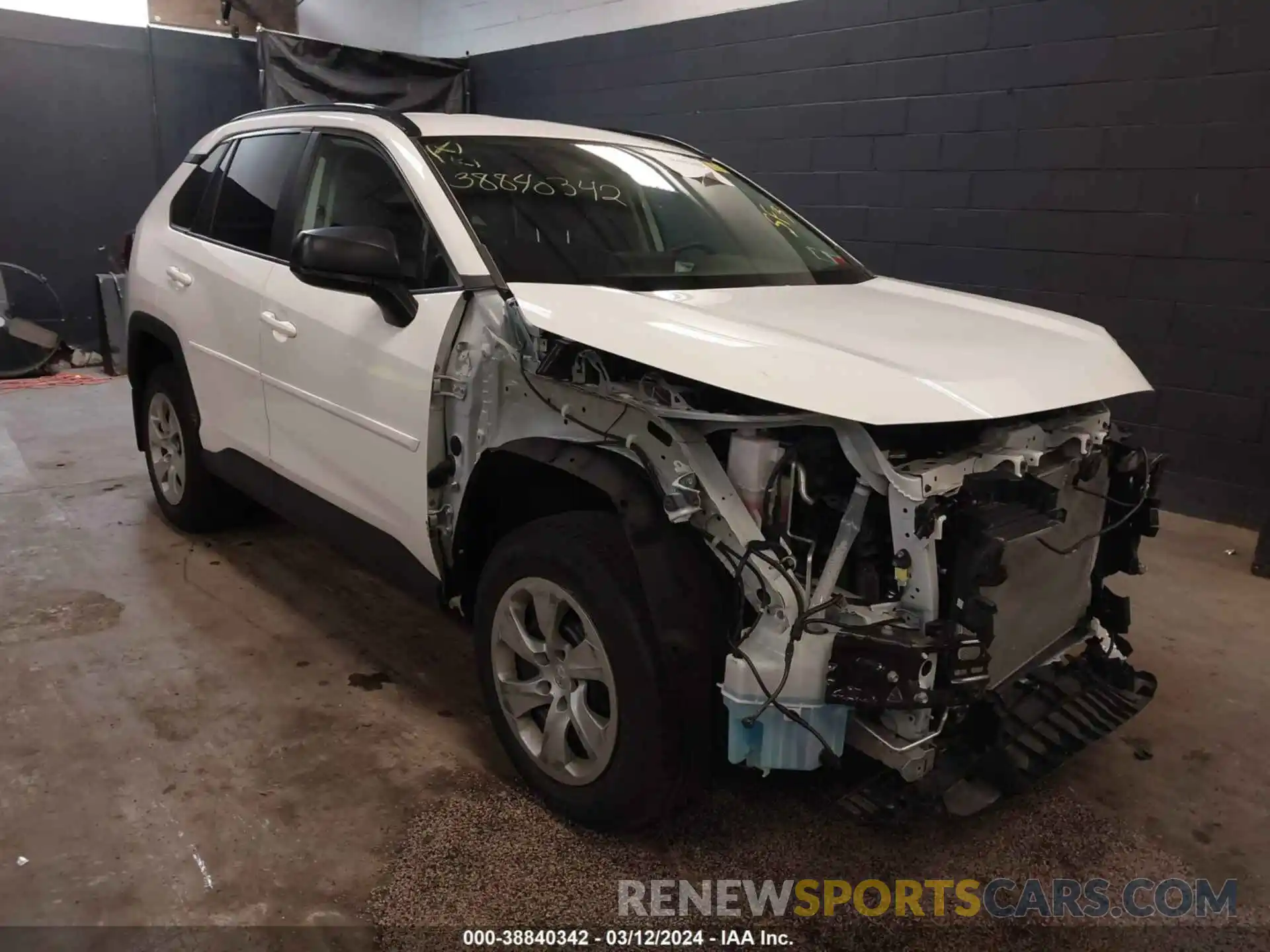 1 Photograph of a damaged car 2T3F1RFV4LW125128 TOYOTA RAV4 2020