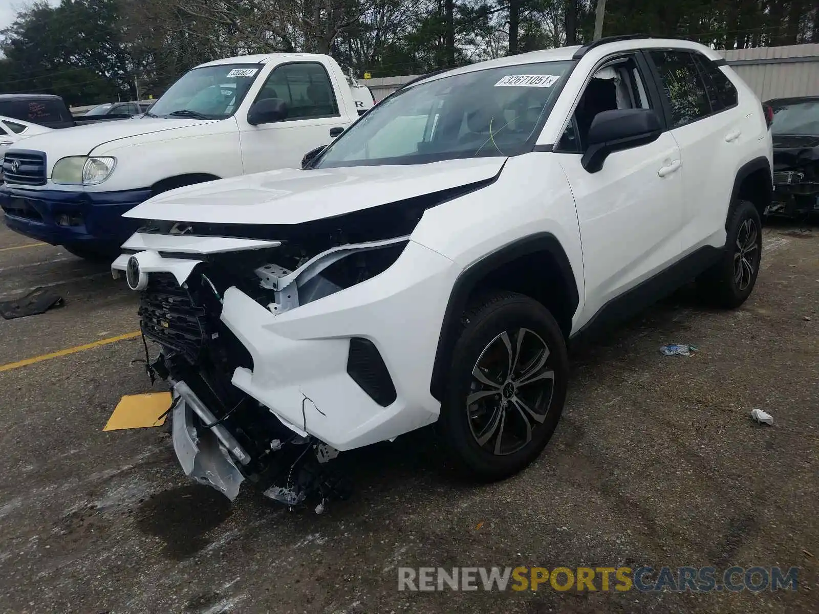 2 Photograph of a damaged car 2T3F1RFV4LW128255 TOYOTA RAV4 2020