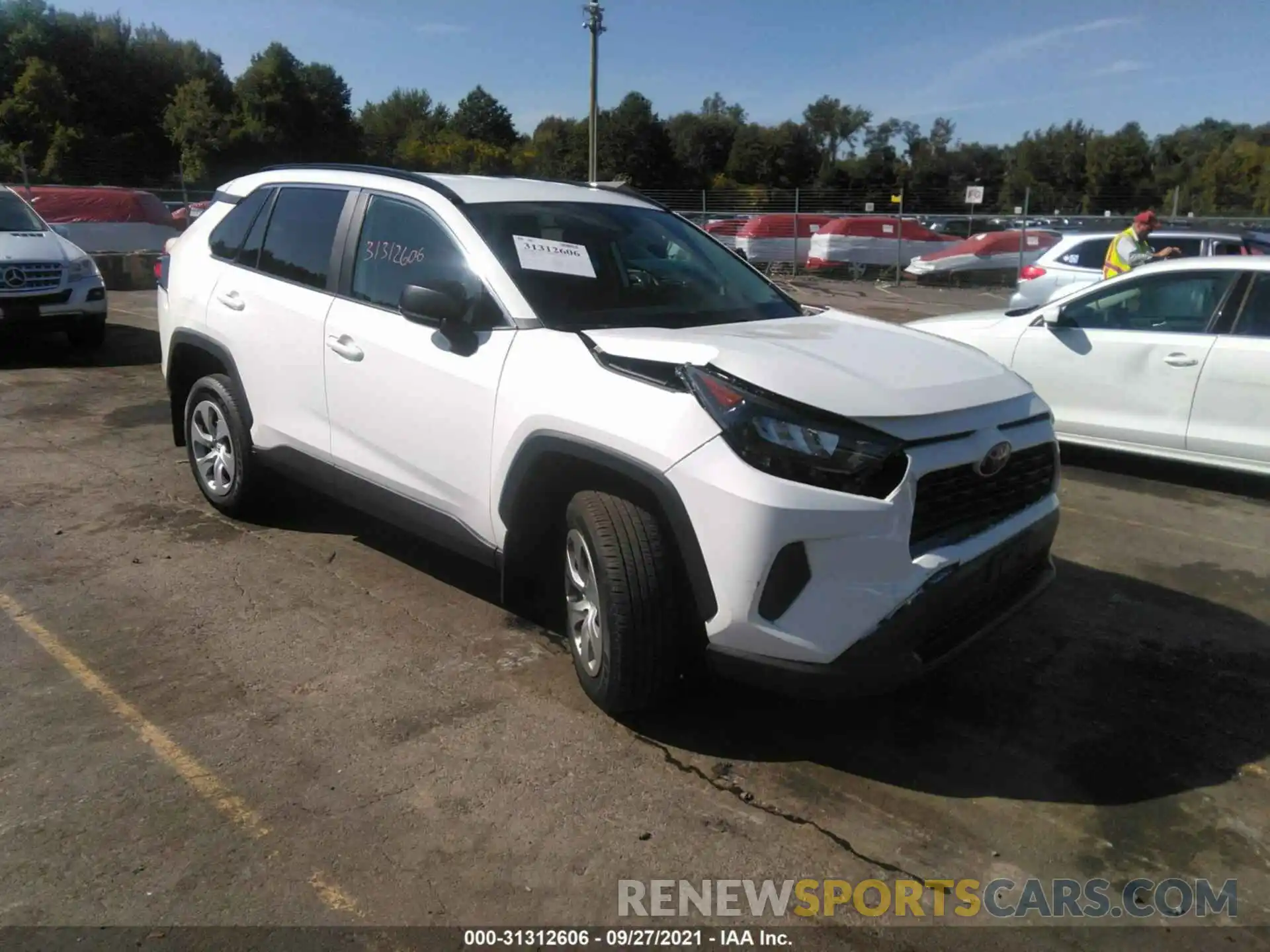 1 Photograph of a damaged car 2T3F1RFV4LW133035 TOYOTA RAV4 2020