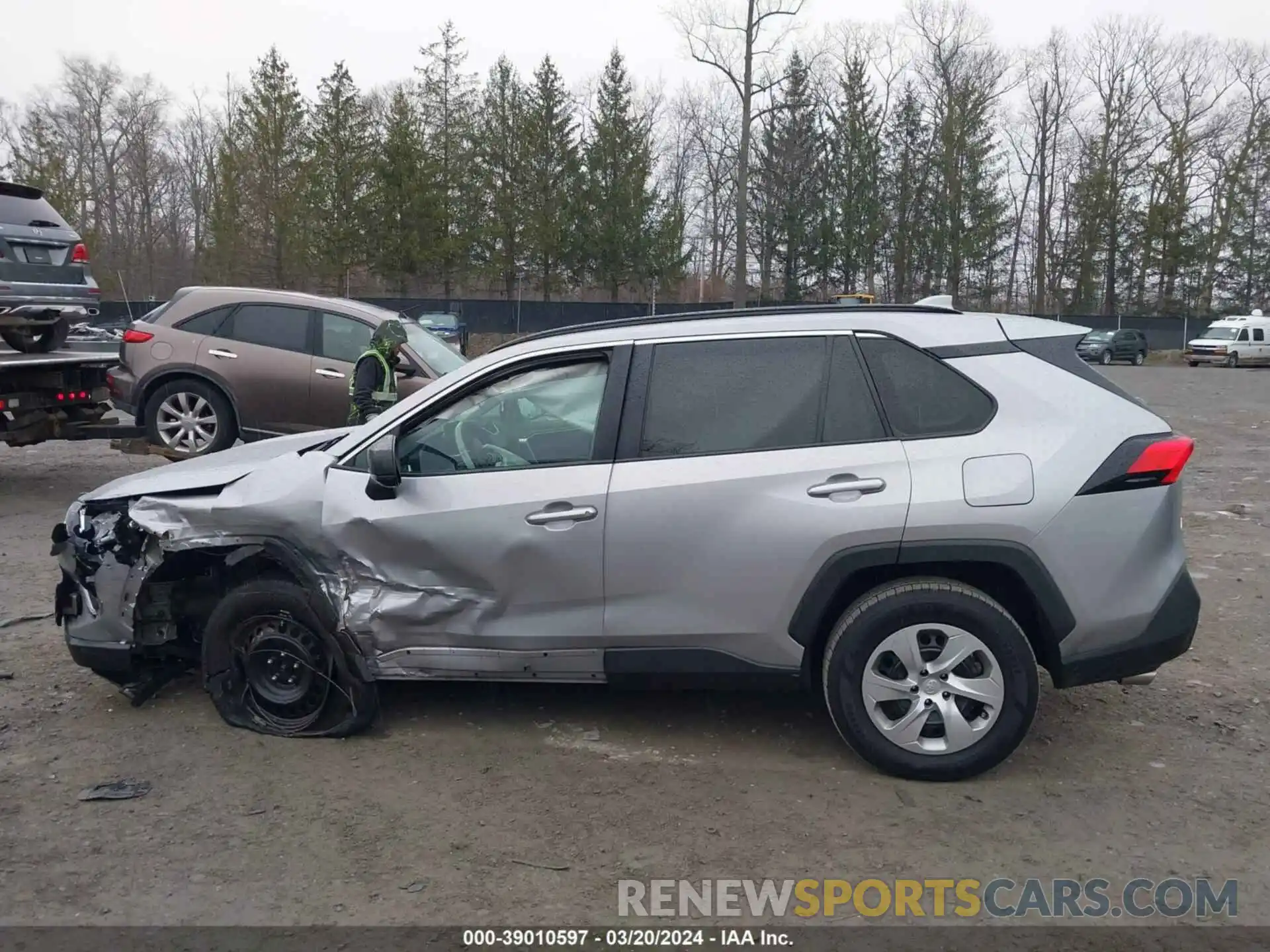 14 Photograph of a damaged car 2T3F1RFV4LW135318 TOYOTA RAV4 2020