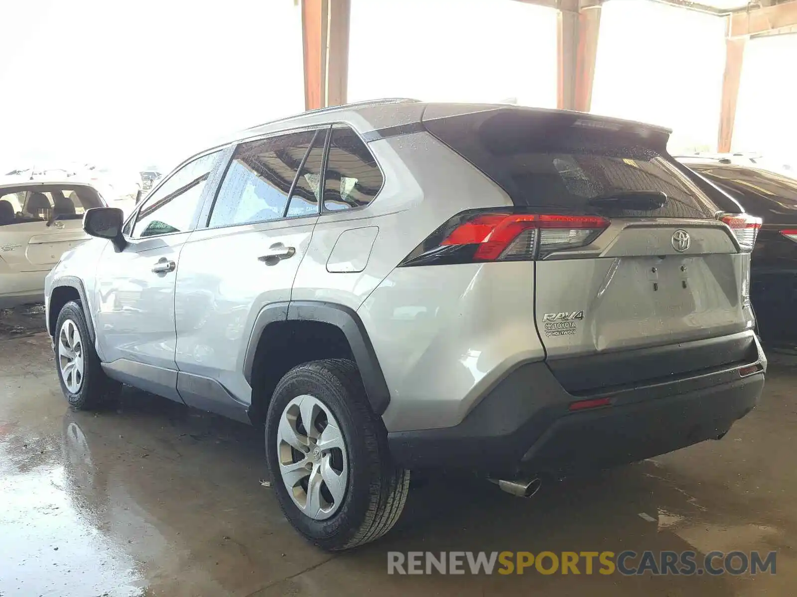 3 Photograph of a damaged car 2T3F1RFV5LC061831 TOYOTA RAV4 2020