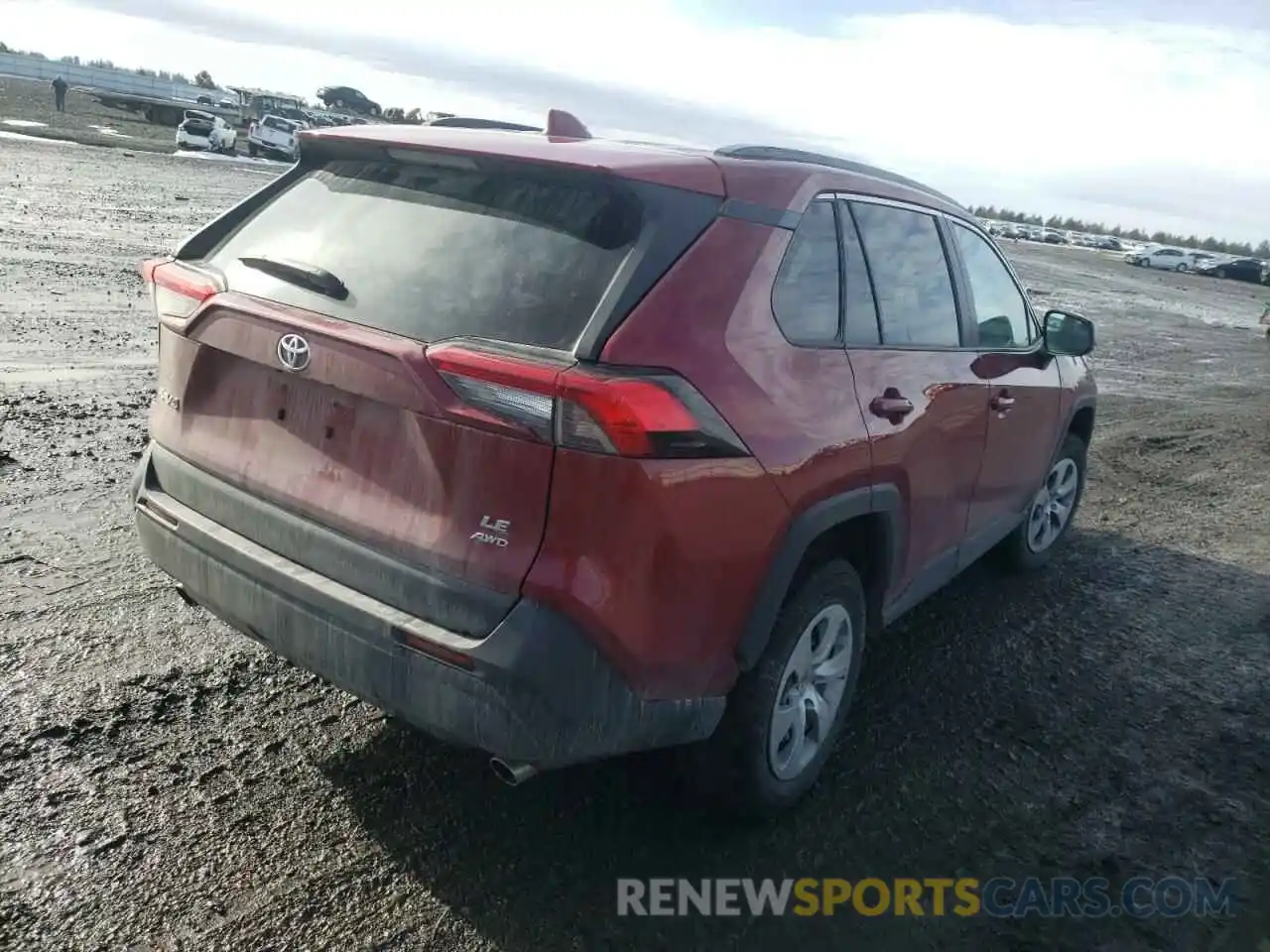 4 Photograph of a damaged car 2T3F1RFV5LC083831 TOYOTA RAV4 2020