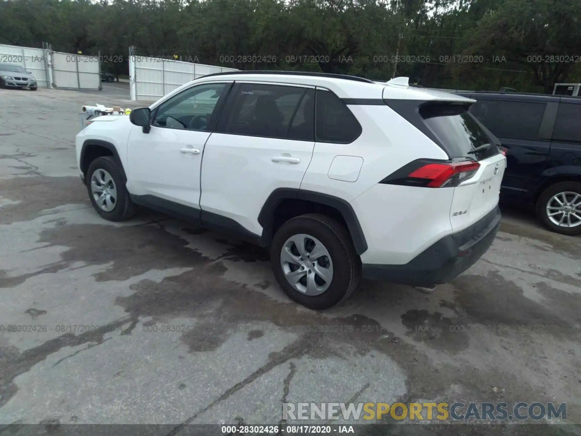 3 Photograph of a damaged car 2T3F1RFV5LC084042 TOYOTA RAV4 2020