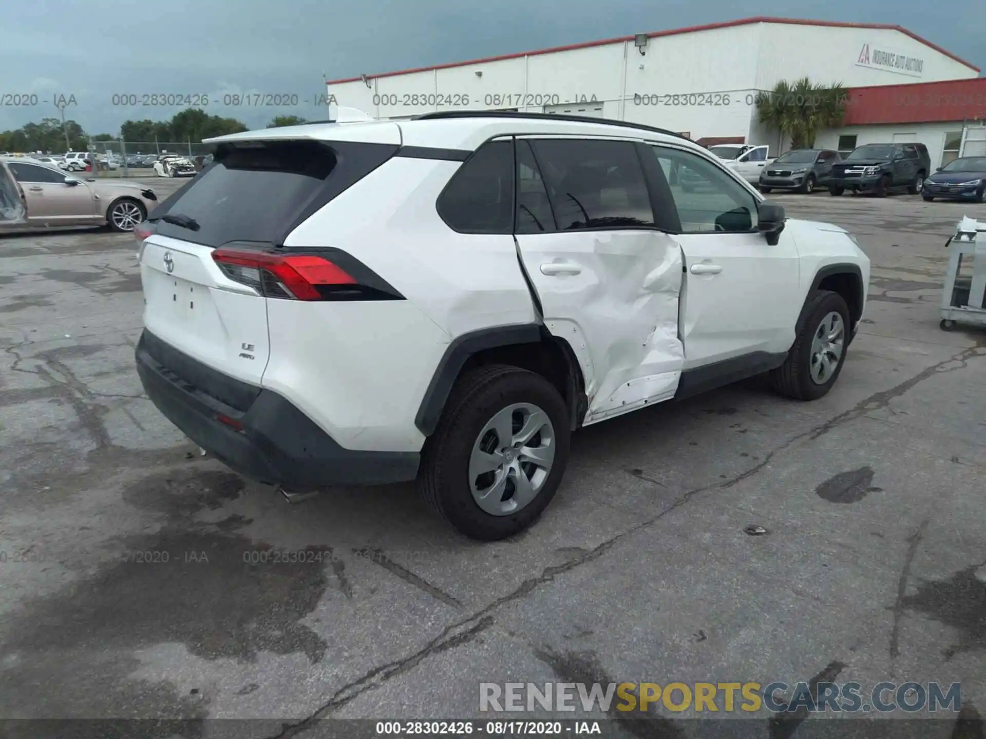 4 Photograph of a damaged car 2T3F1RFV5LC084042 TOYOTA RAV4 2020