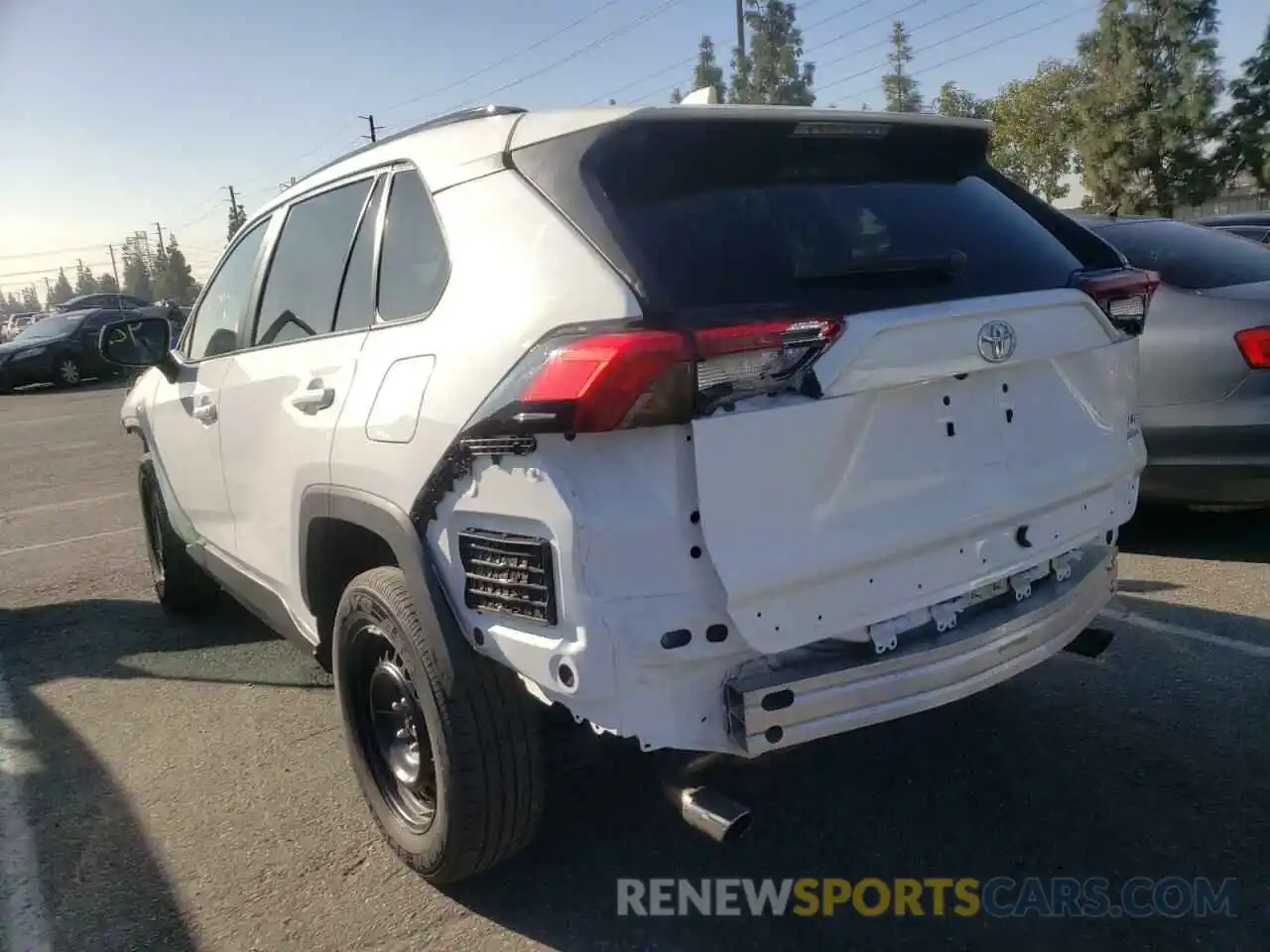 3 Photograph of a damaged car 2T3F1RFV5LC084929 TOYOTA RAV4 2020