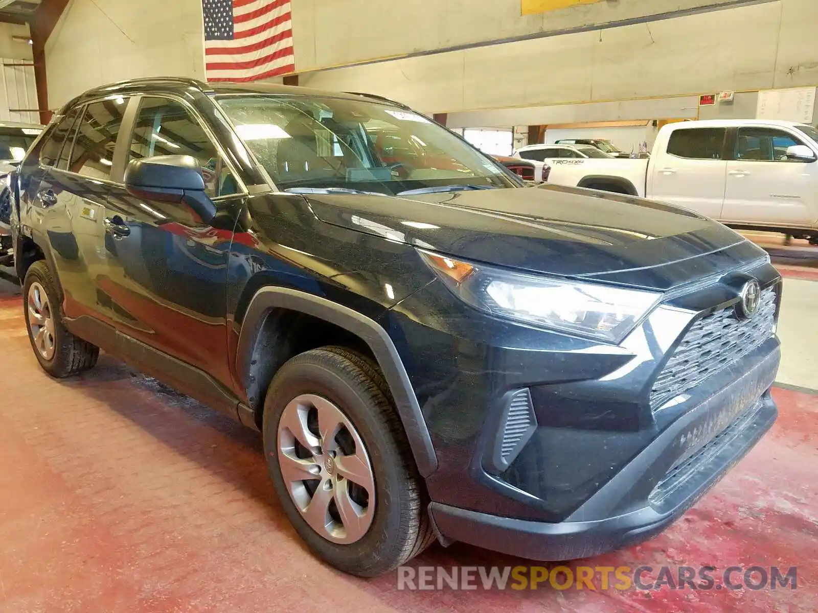 1 Photograph of a damaged car 2T3F1RFV5LC086213 TOYOTA RAV4 2020