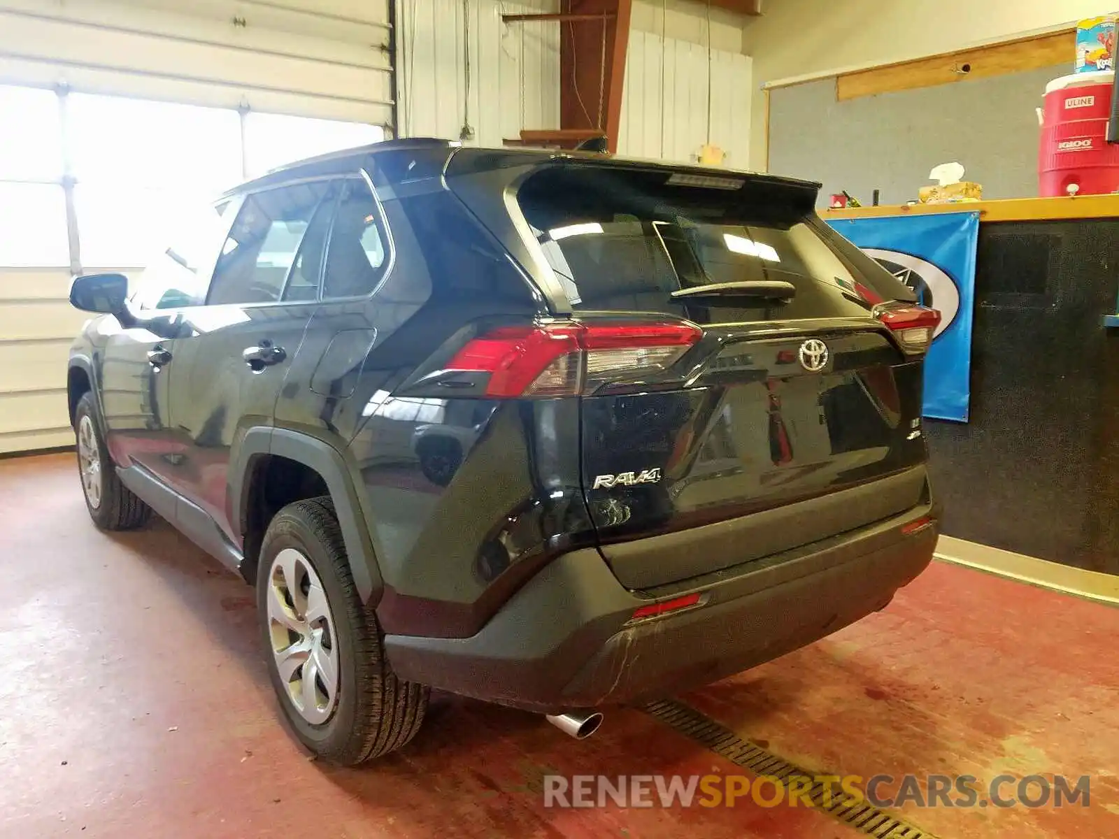 3 Photograph of a damaged car 2T3F1RFV5LC086213 TOYOTA RAV4 2020