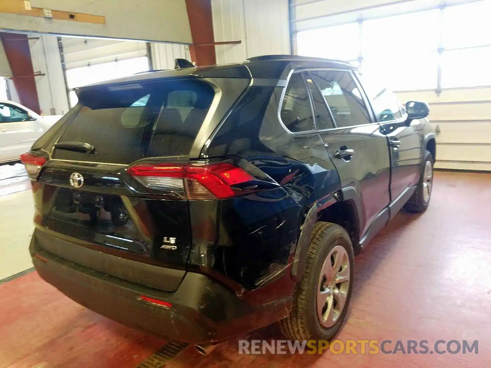 4 Photograph of a damaged car 2T3F1RFV5LC086213 TOYOTA RAV4 2020