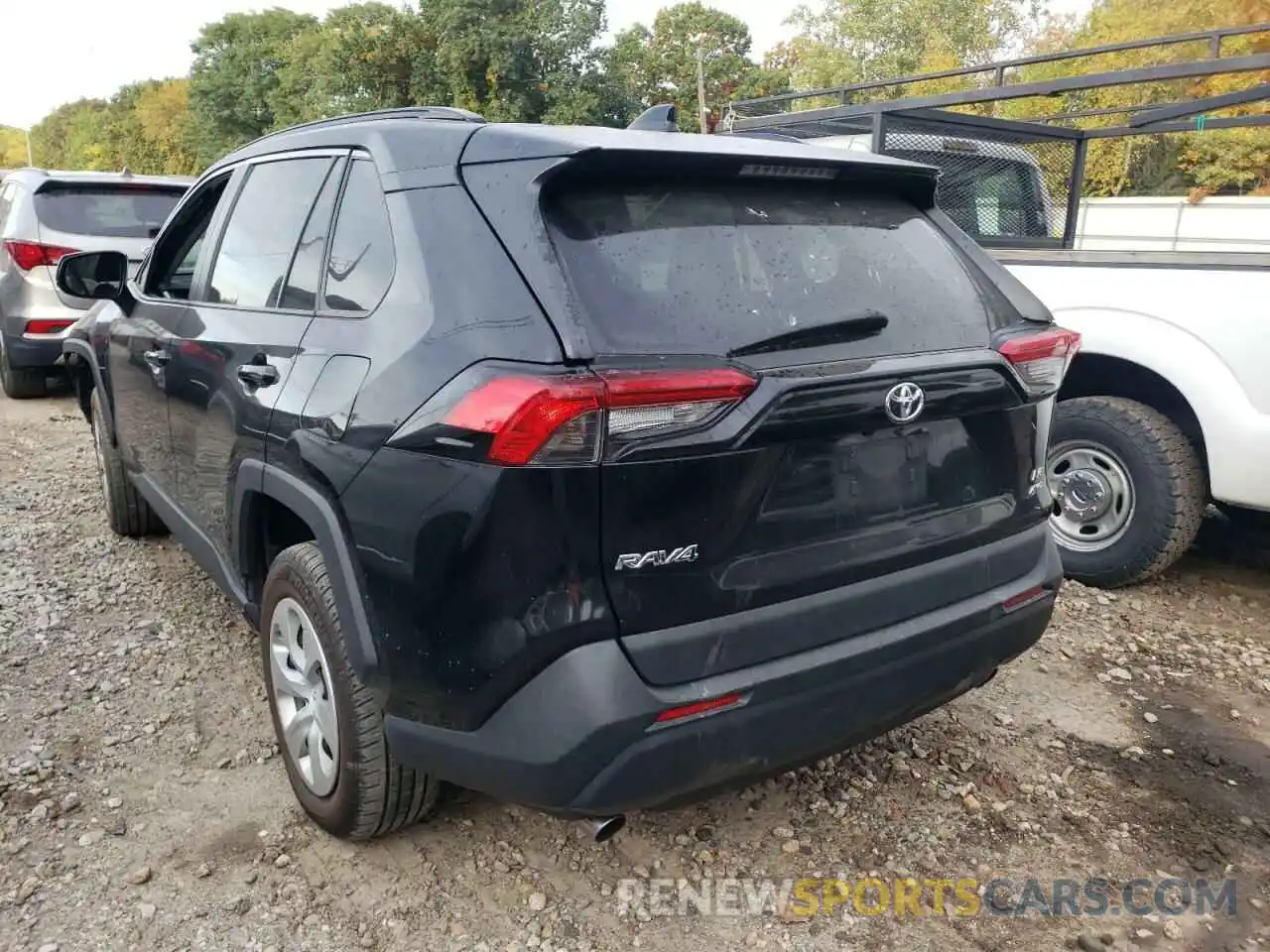 3 Photograph of a damaged car 2T3F1RFV5LC098622 TOYOTA RAV4 2020