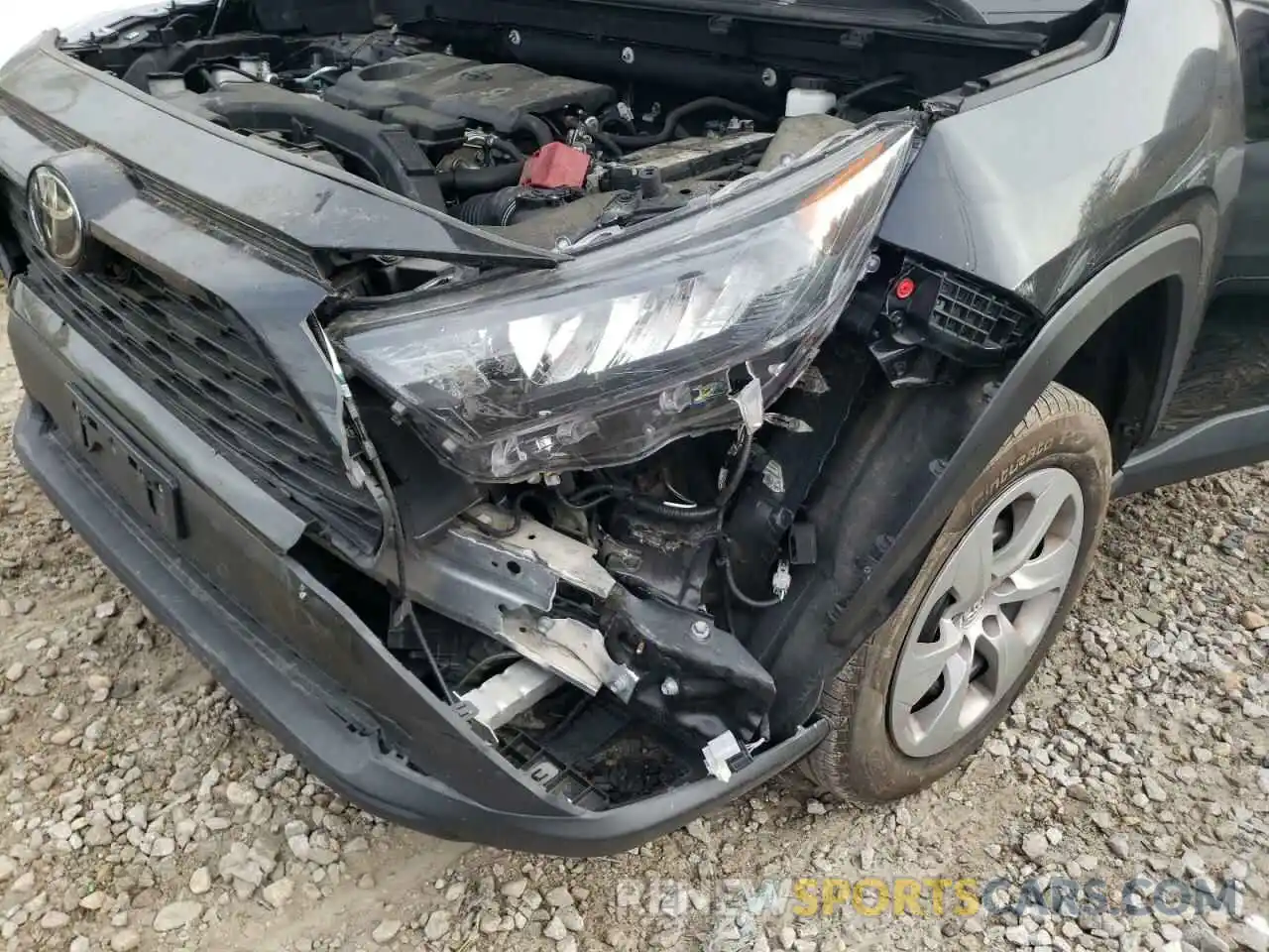 9 Photograph of a damaged car 2T3F1RFV5LC098622 TOYOTA RAV4 2020