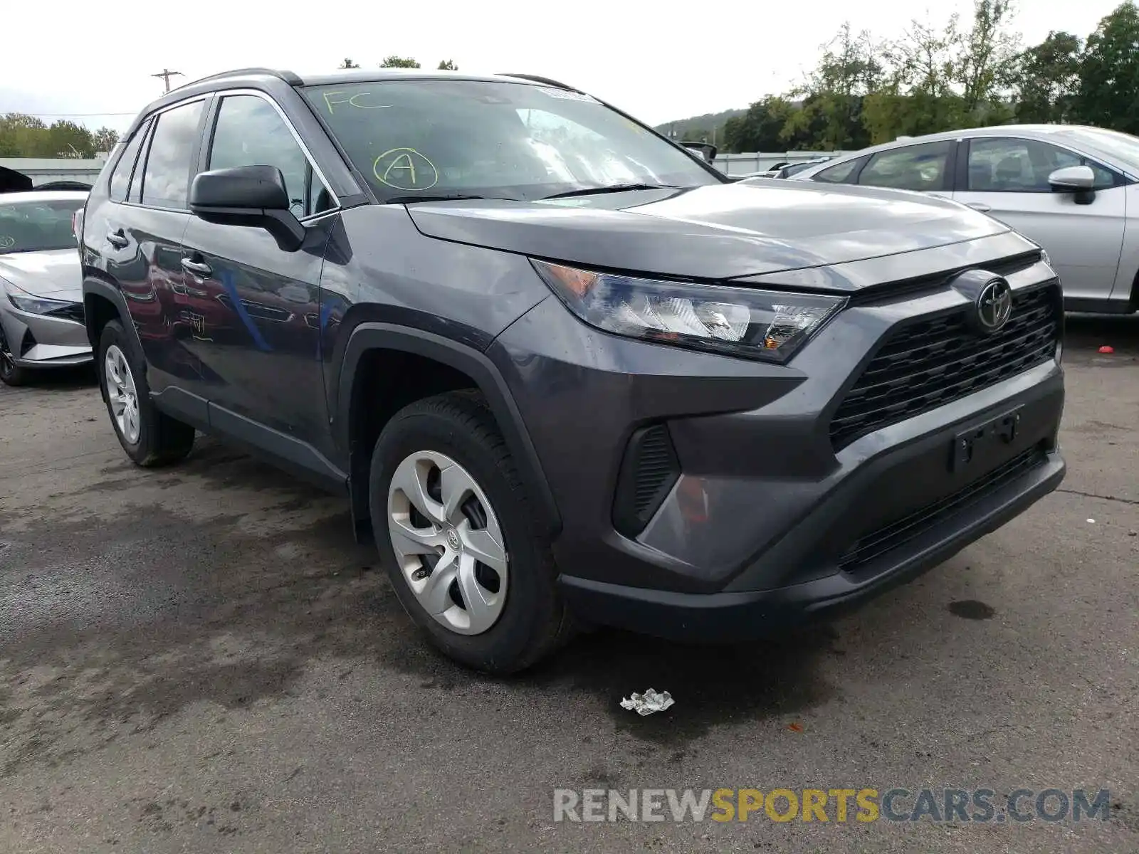 1 Photograph of a damaged car 2T3F1RFV5LC118884 TOYOTA RAV4 2020