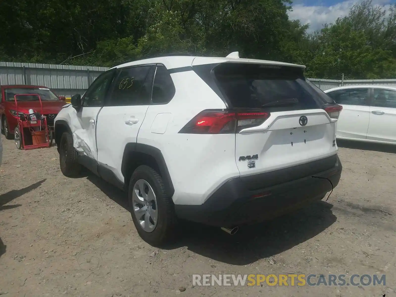 3 Photograph of a damaged car 2T3F1RFV5LW087991 TOYOTA RAV4 2020