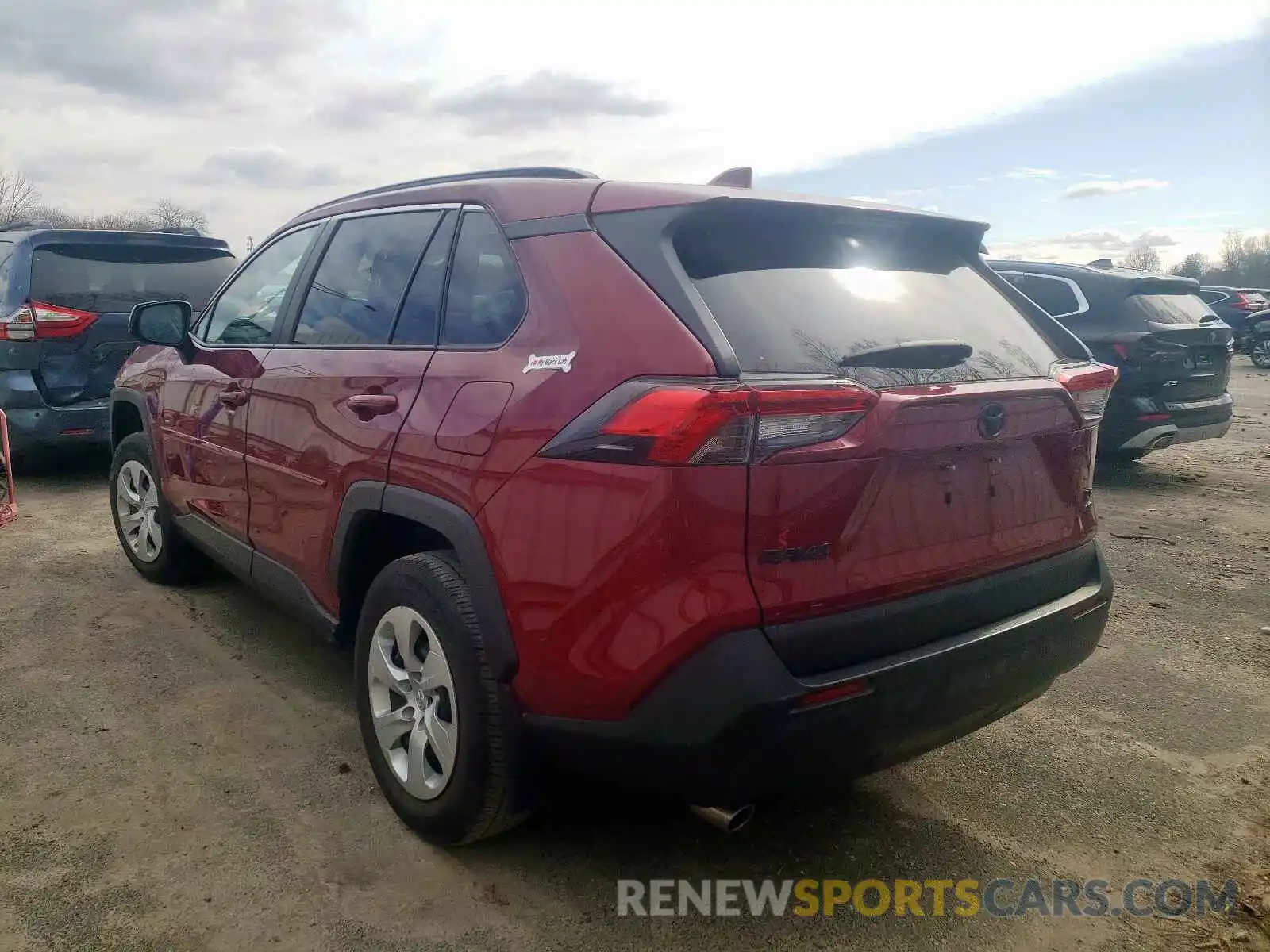 3 Photograph of a damaged car 2T3F1RFV5LW115787 TOYOTA RAV4 2020