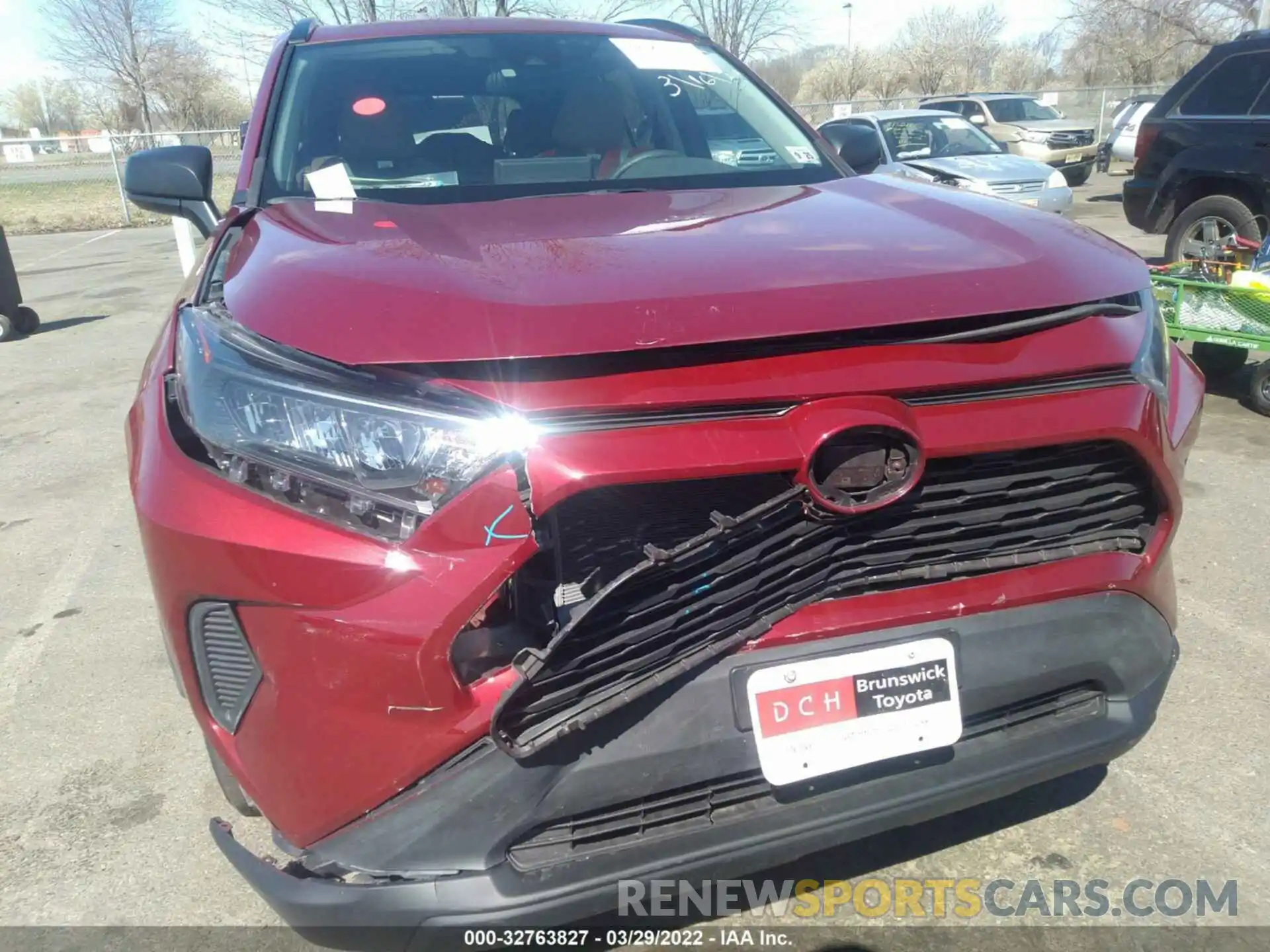 6 Photograph of a damaged car 2T3F1RFV5LW135778 TOYOTA RAV4 2020