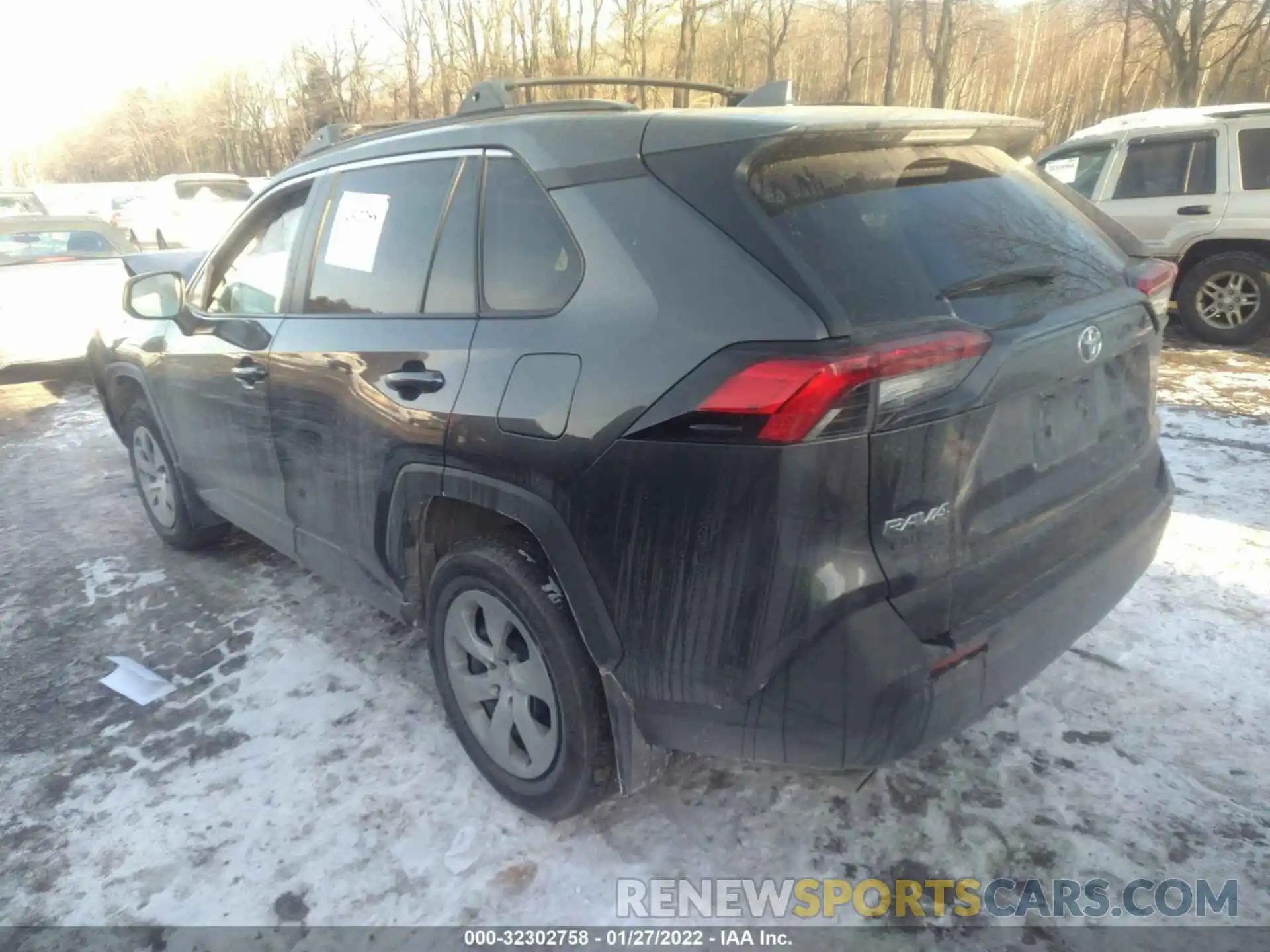 3 Photograph of a damaged car 2T3F1RFV6LC085278 TOYOTA RAV4 2020