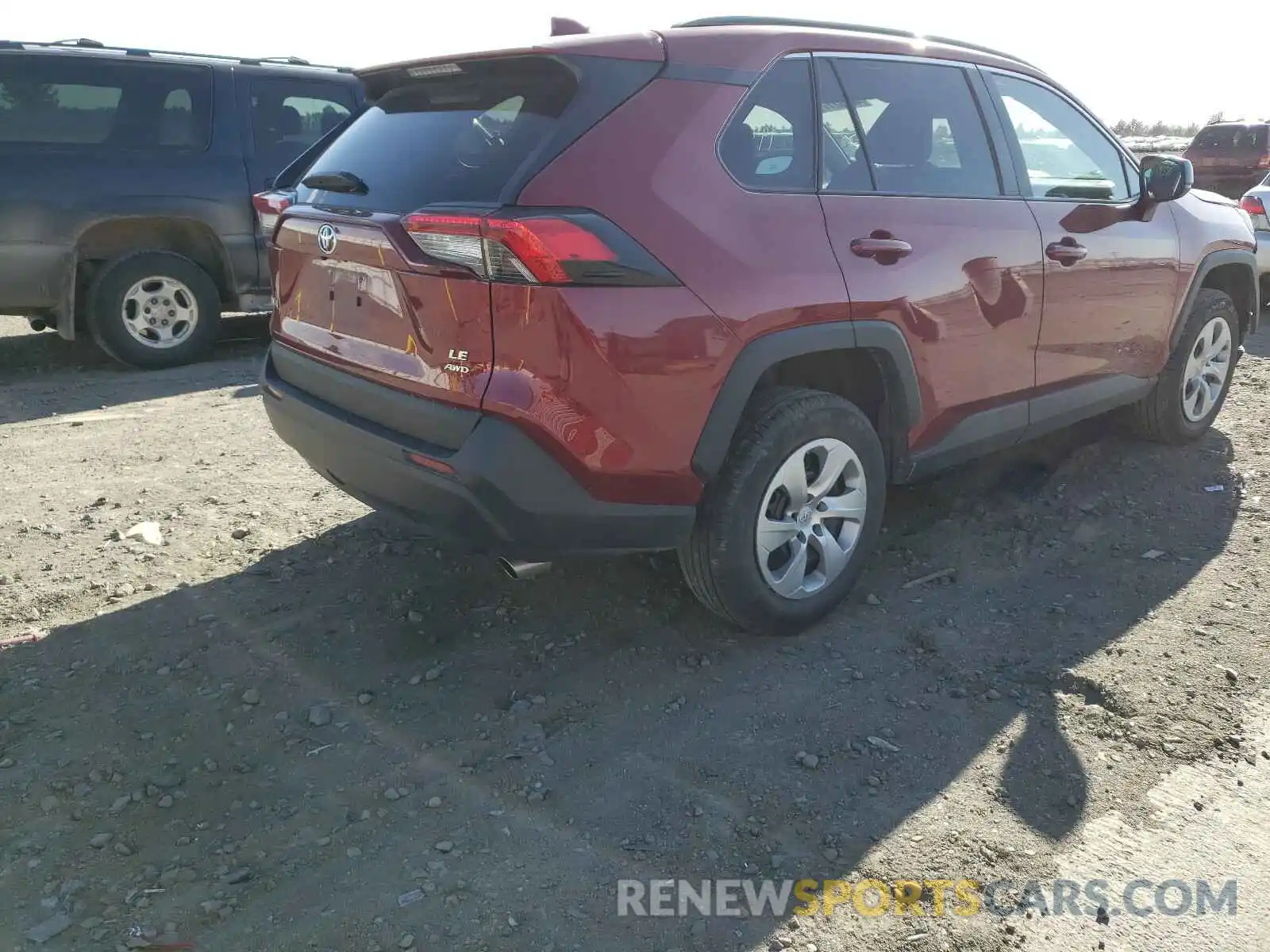 4 Photograph of a damaged car 2T3F1RFV6LC086432 TOYOTA RAV4 2020