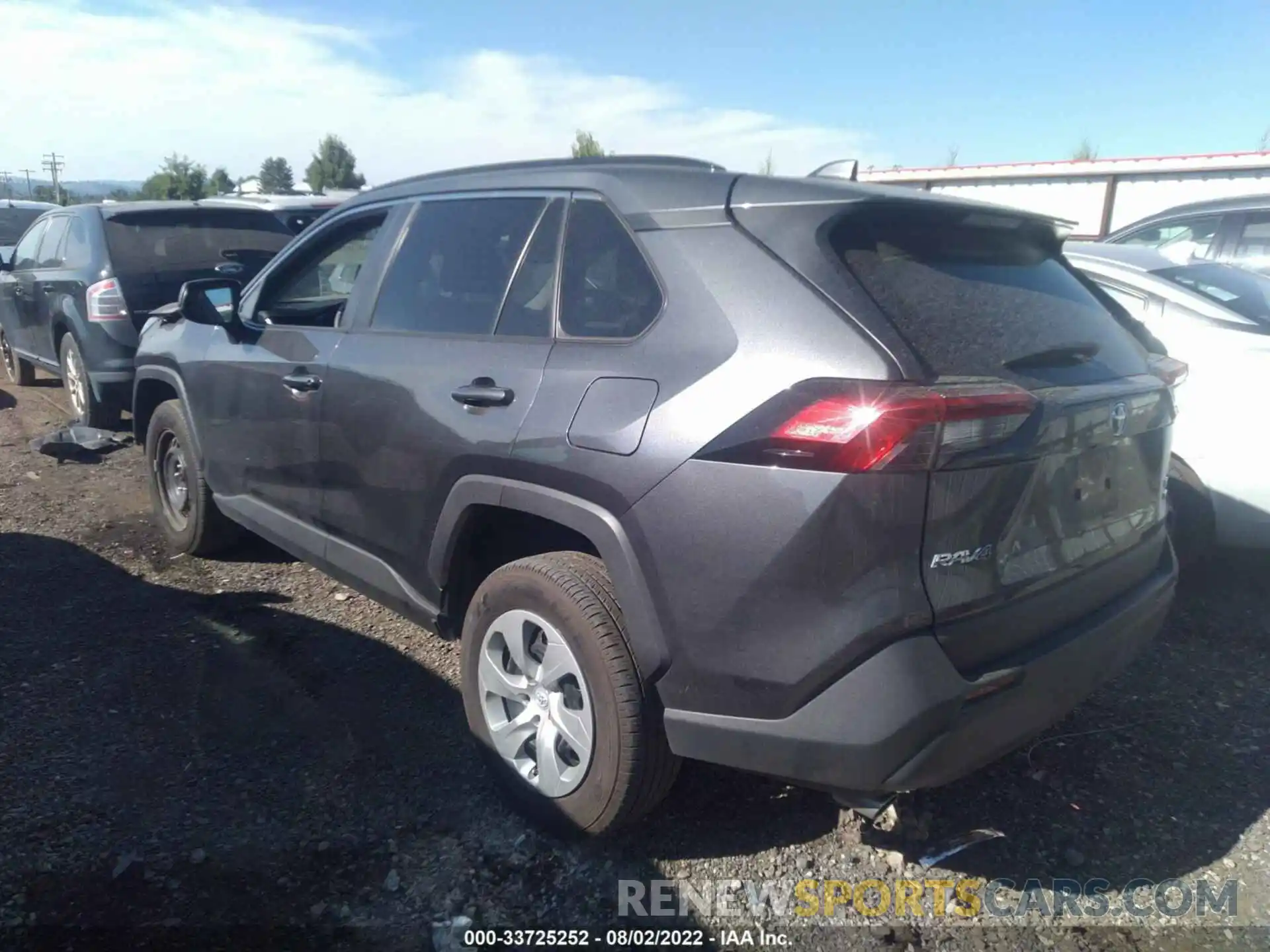 3 Photograph of a damaged car 2T3F1RFV6LC091792 TOYOTA RAV4 2020