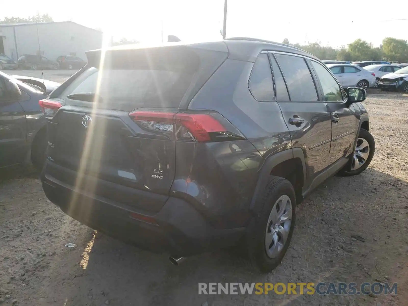 4 Photograph of a damaged car 2T3F1RFV6LC091906 TOYOTA RAV4 2020