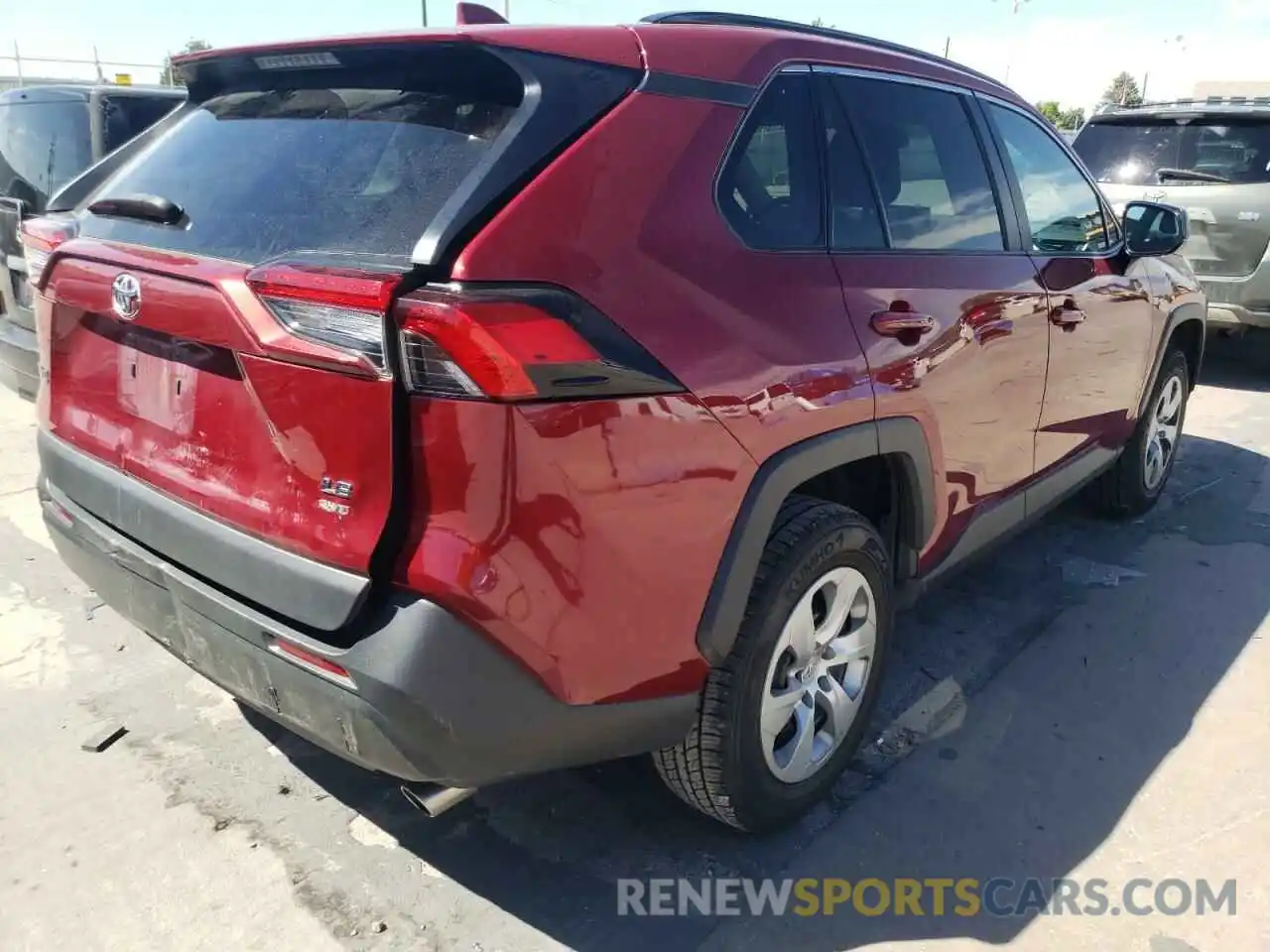 4 Photograph of a damaged car 2T3F1RFV6LC097141 TOYOTA RAV4 2020