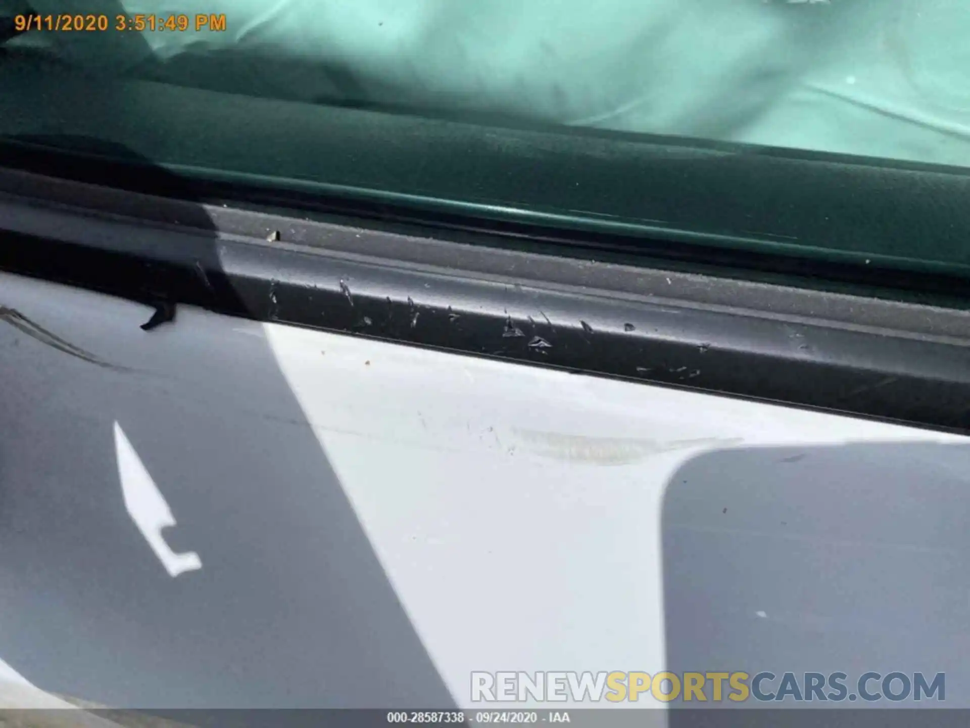 4 Photograph of a damaged car 2T3F1RFV6LC101253 TOYOTA RAV4 2020