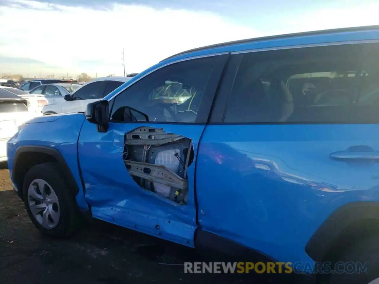 9 Photograph of a damaged car 2T3F1RFV6LC103472 TOYOTA RAV4 2020