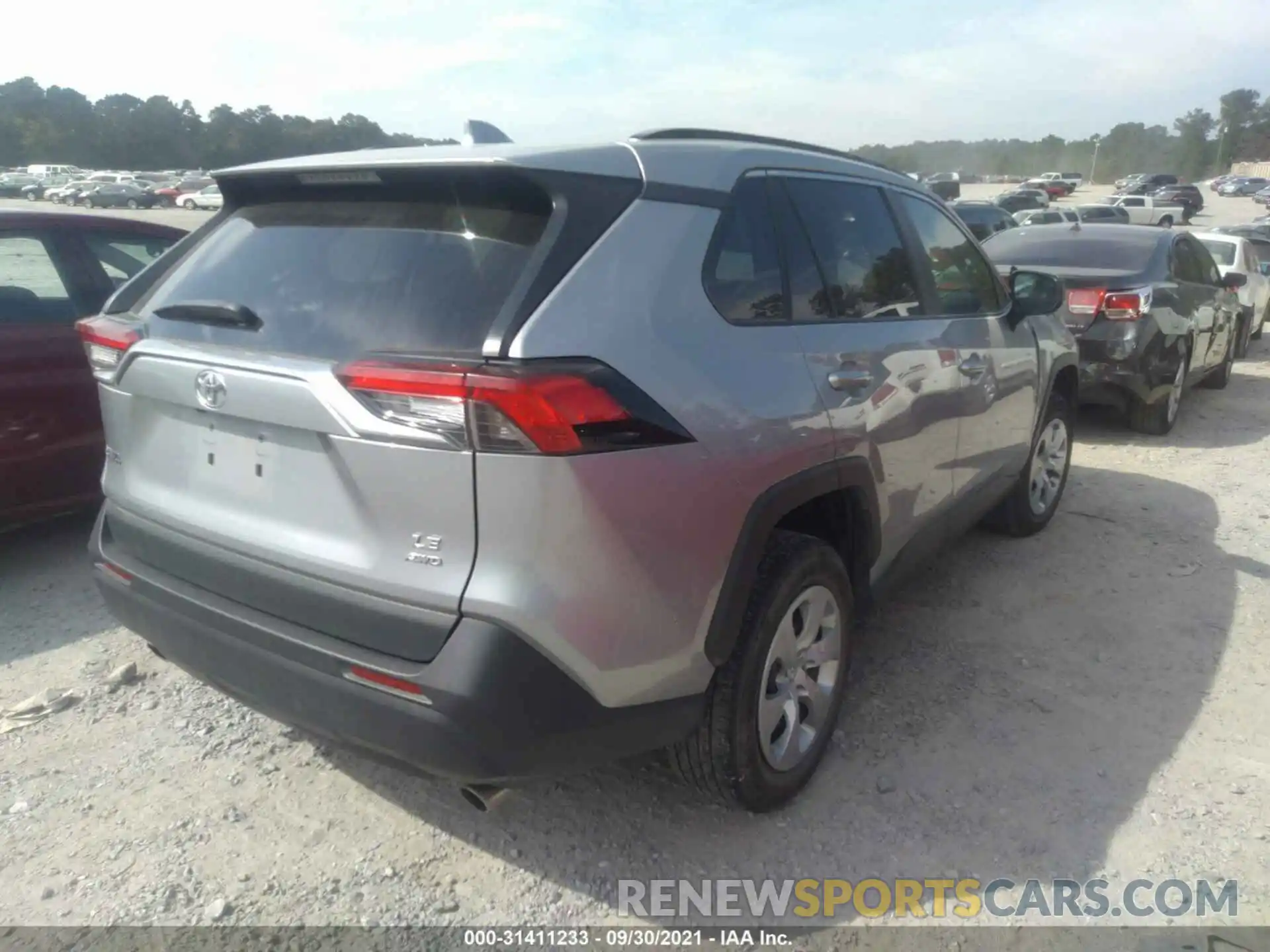 4 Photograph of a damaged car 2T3F1RFV6LC105349 TOYOTA RAV4 2020