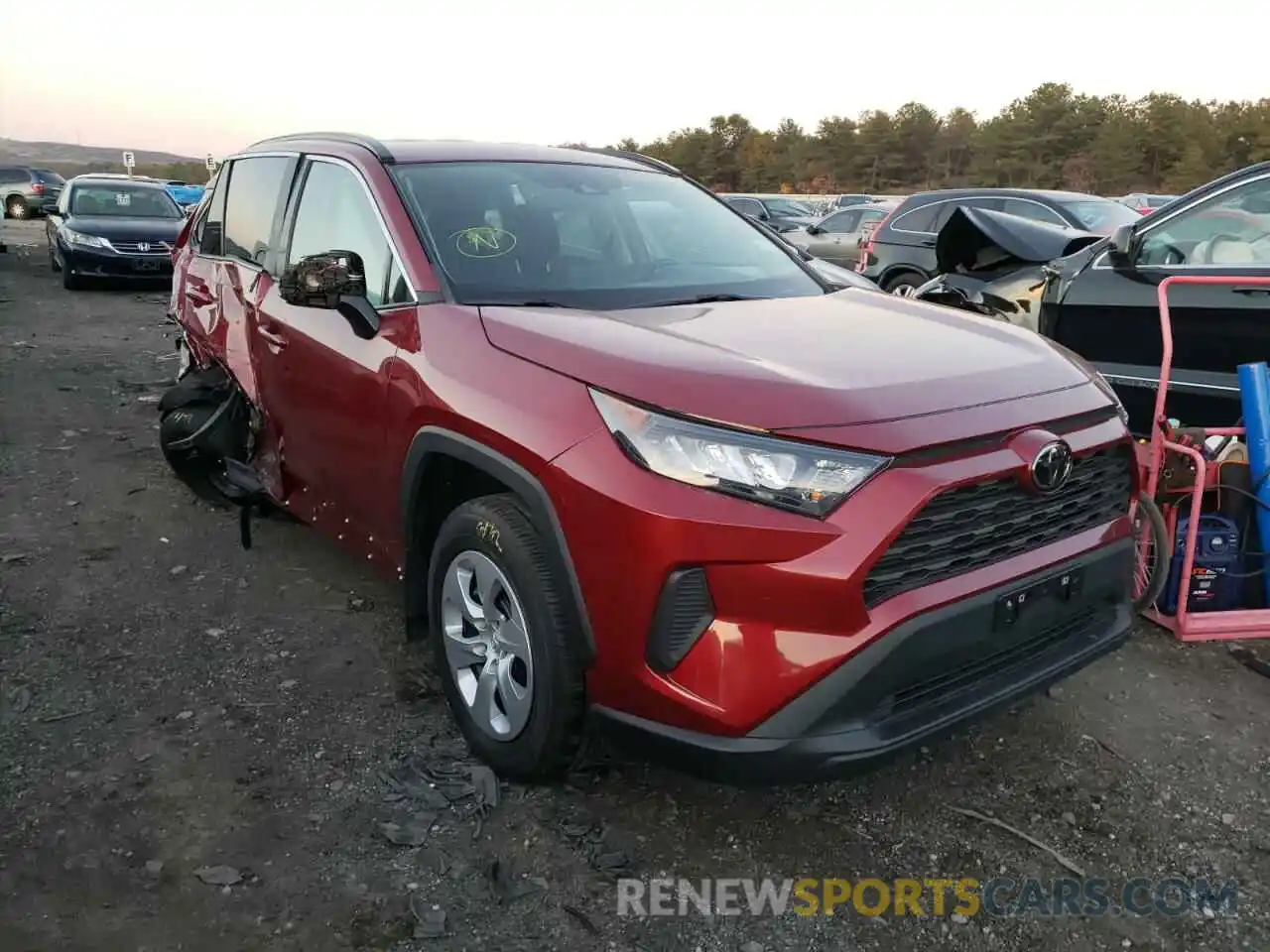 1 Photograph of a damaged car 2T3F1RFV6LW088549 TOYOTA RAV4 2020