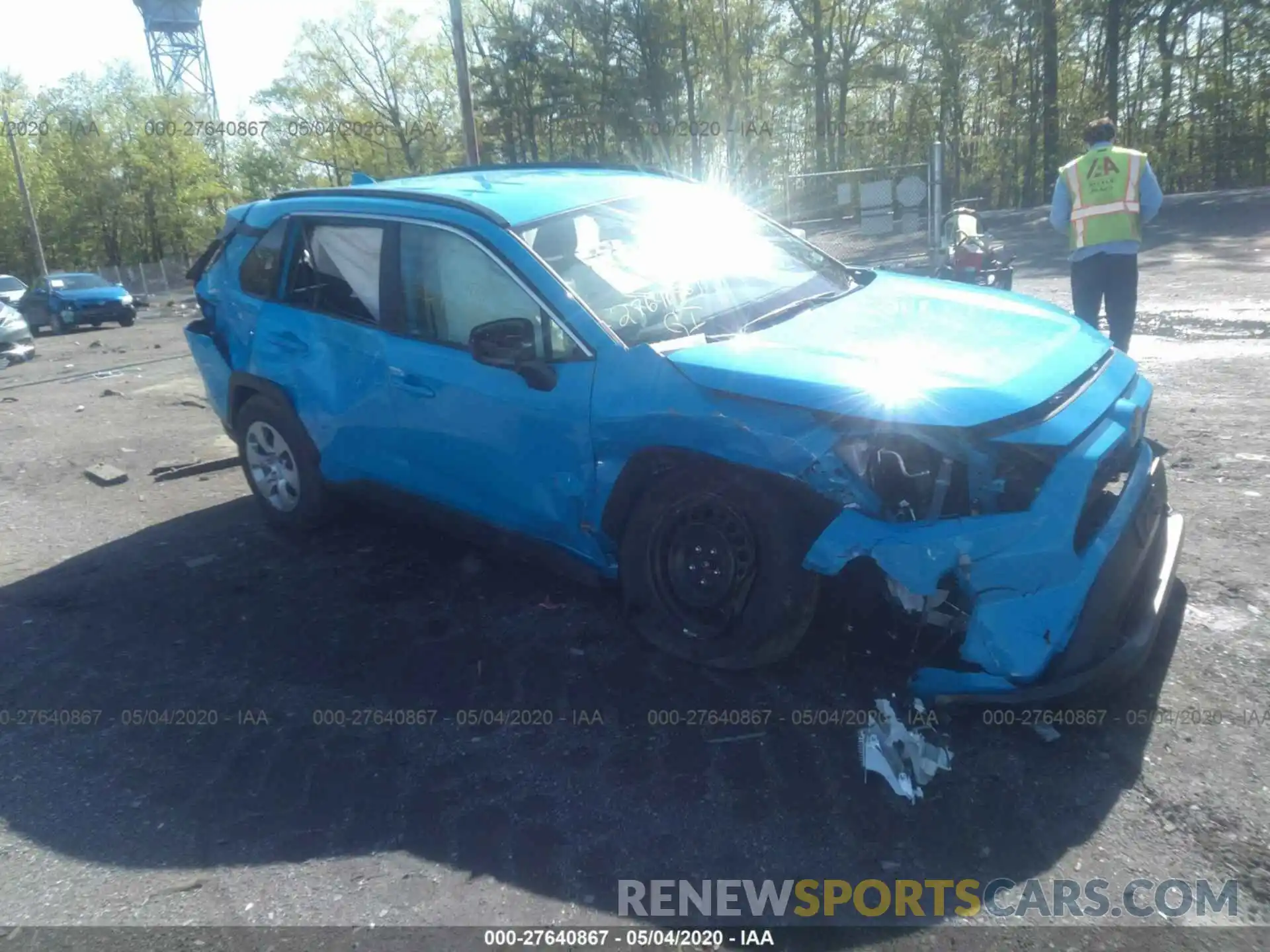 1 Photograph of a damaged car 2T3F1RFV6LW094125 TOYOTA RAV4 2020