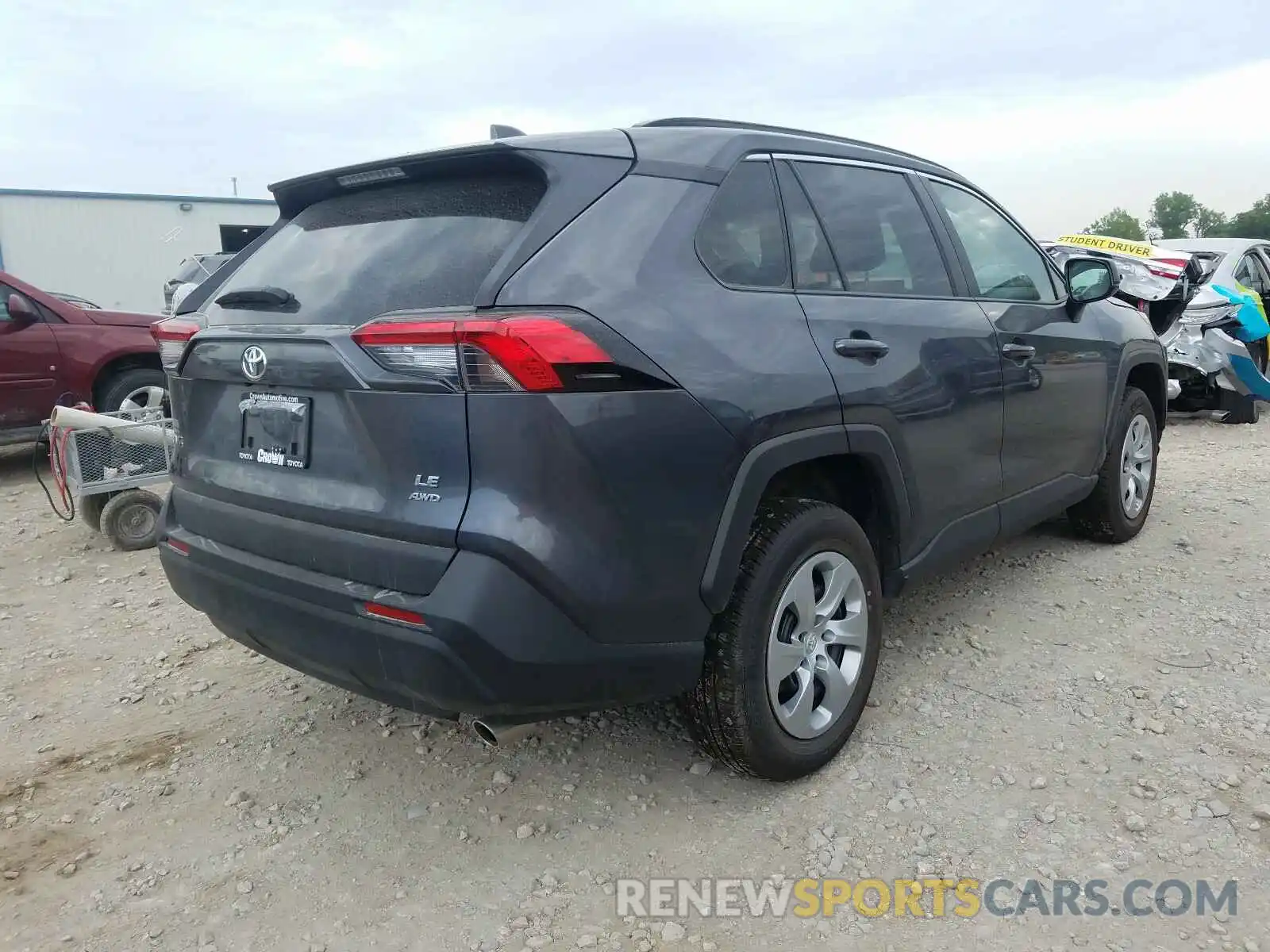 4 Photograph of a damaged car 2T3F1RFV6LW104345 TOYOTA RAV4 2020