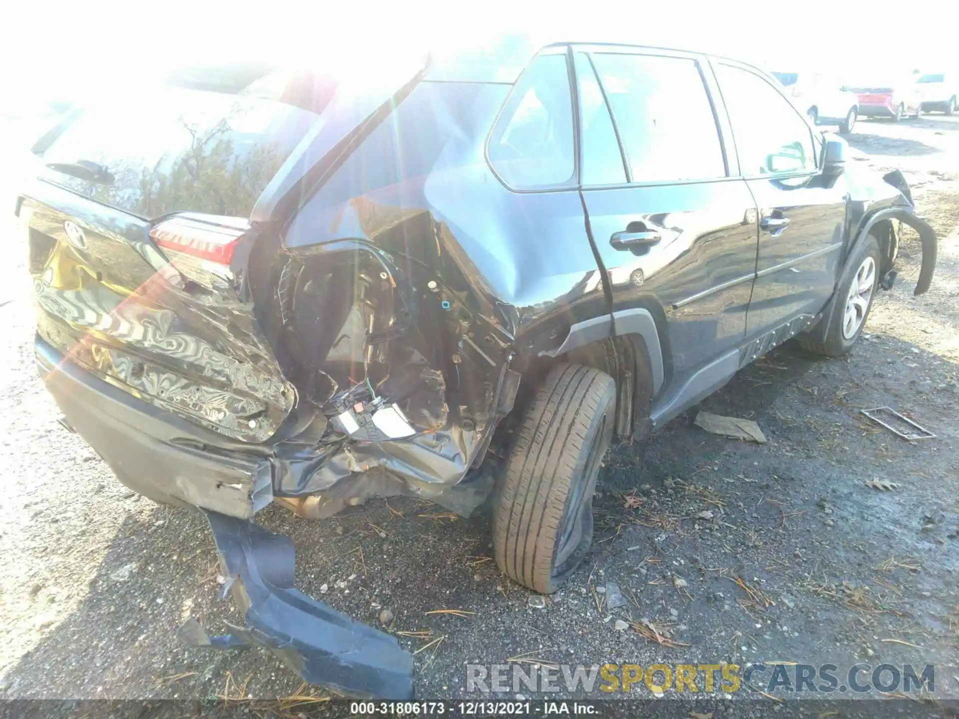 6 Photograph of a damaged car 2T3F1RFV7LC077514 TOYOTA RAV4 2020