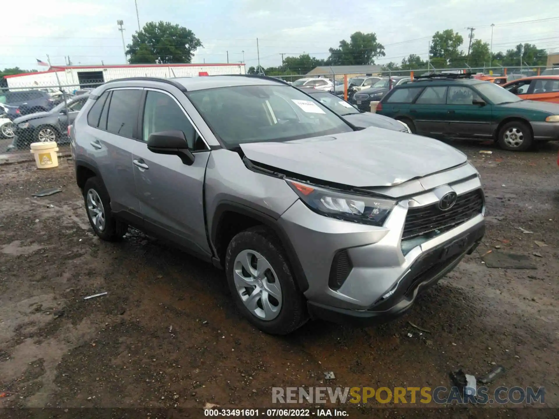 1 Photograph of a damaged car 2T3F1RFV7LC081191 TOYOTA RAV4 2020