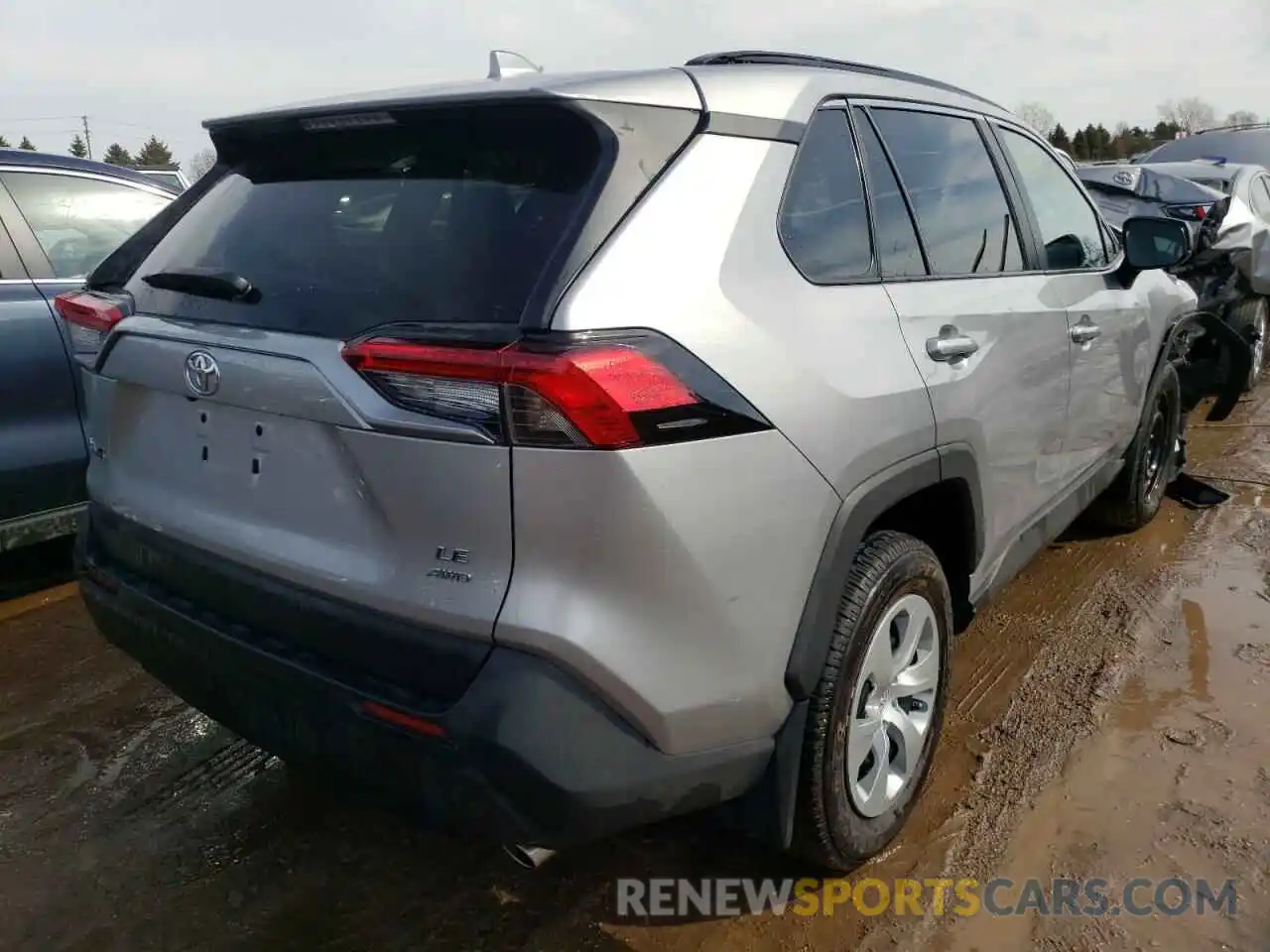 4 Photograph of a damaged car 2T3F1RFV7LC085466 TOYOTA RAV4 2020