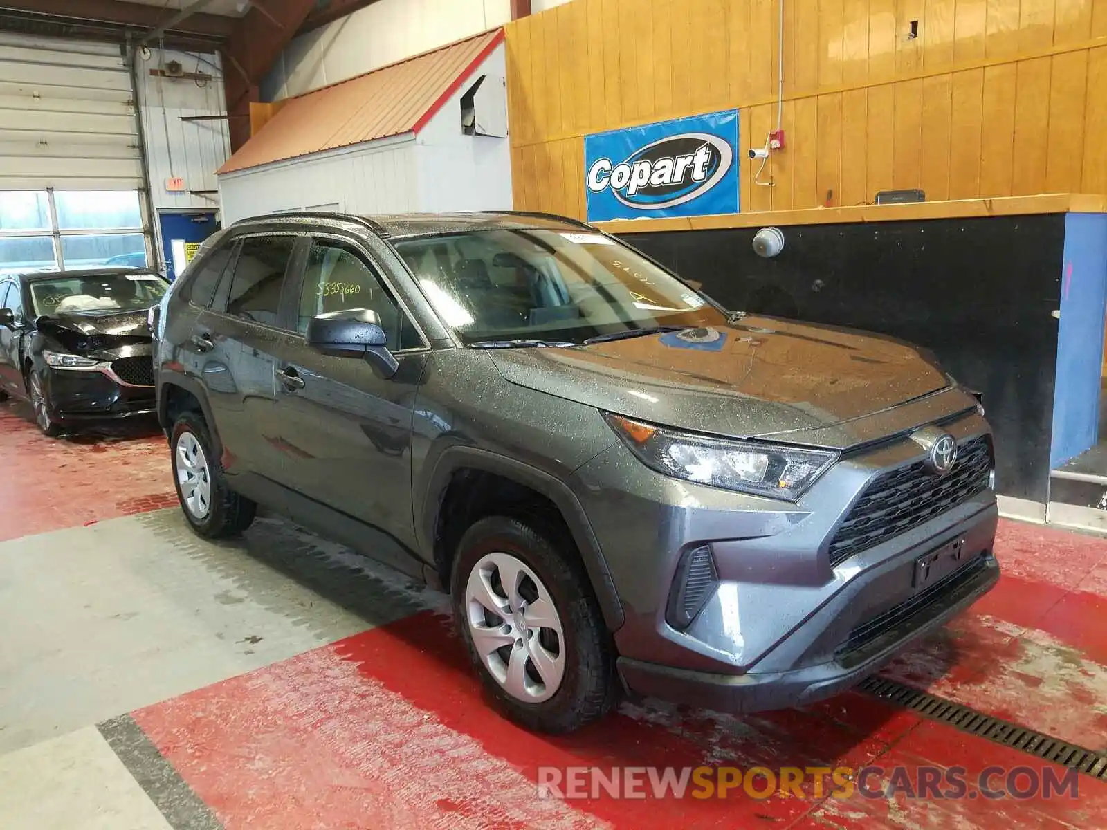 1 Photograph of a damaged car 2T3F1RFV7LC088657 TOYOTA RAV4 2020